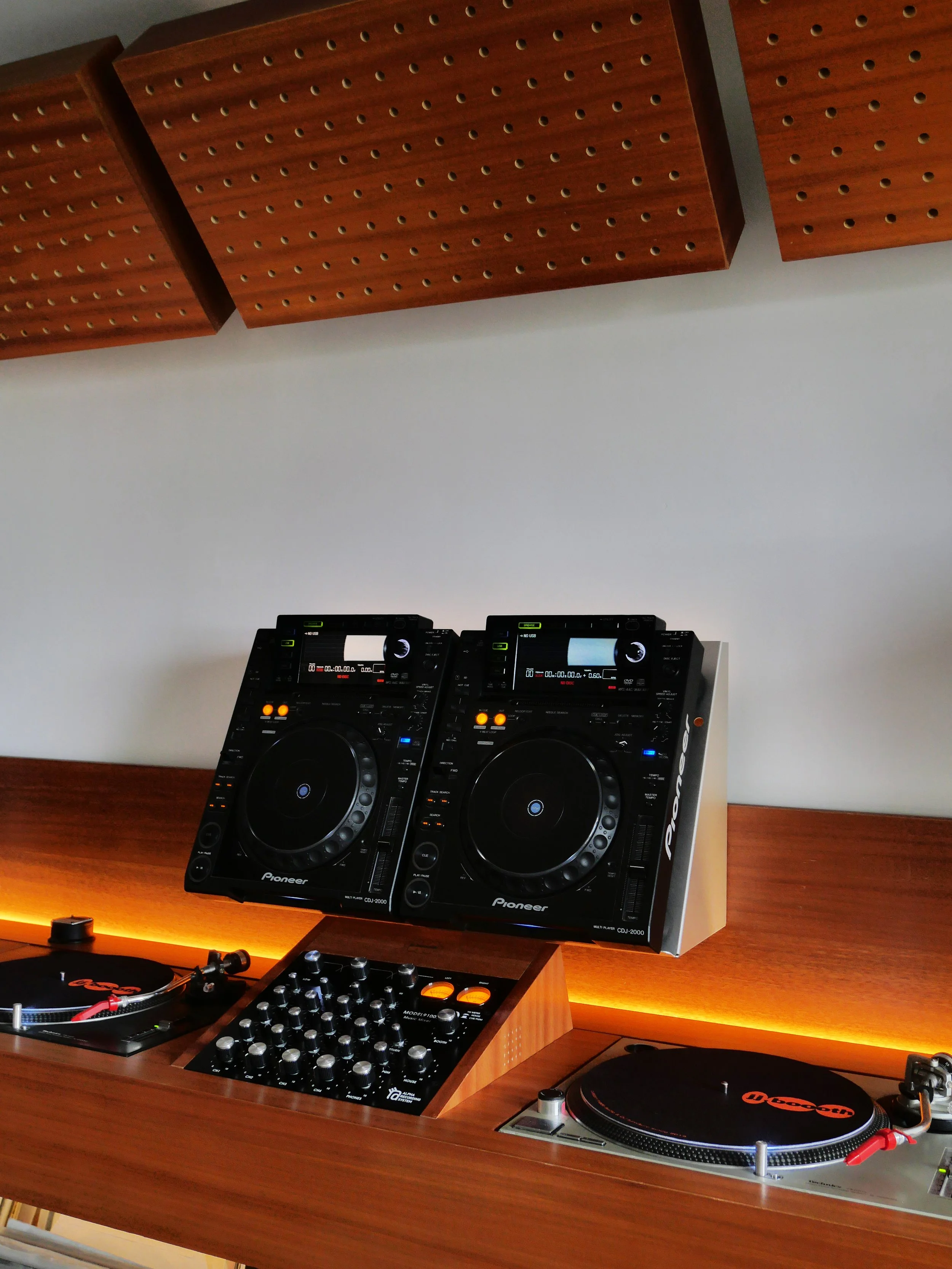 P1035458WDJ2.jpg