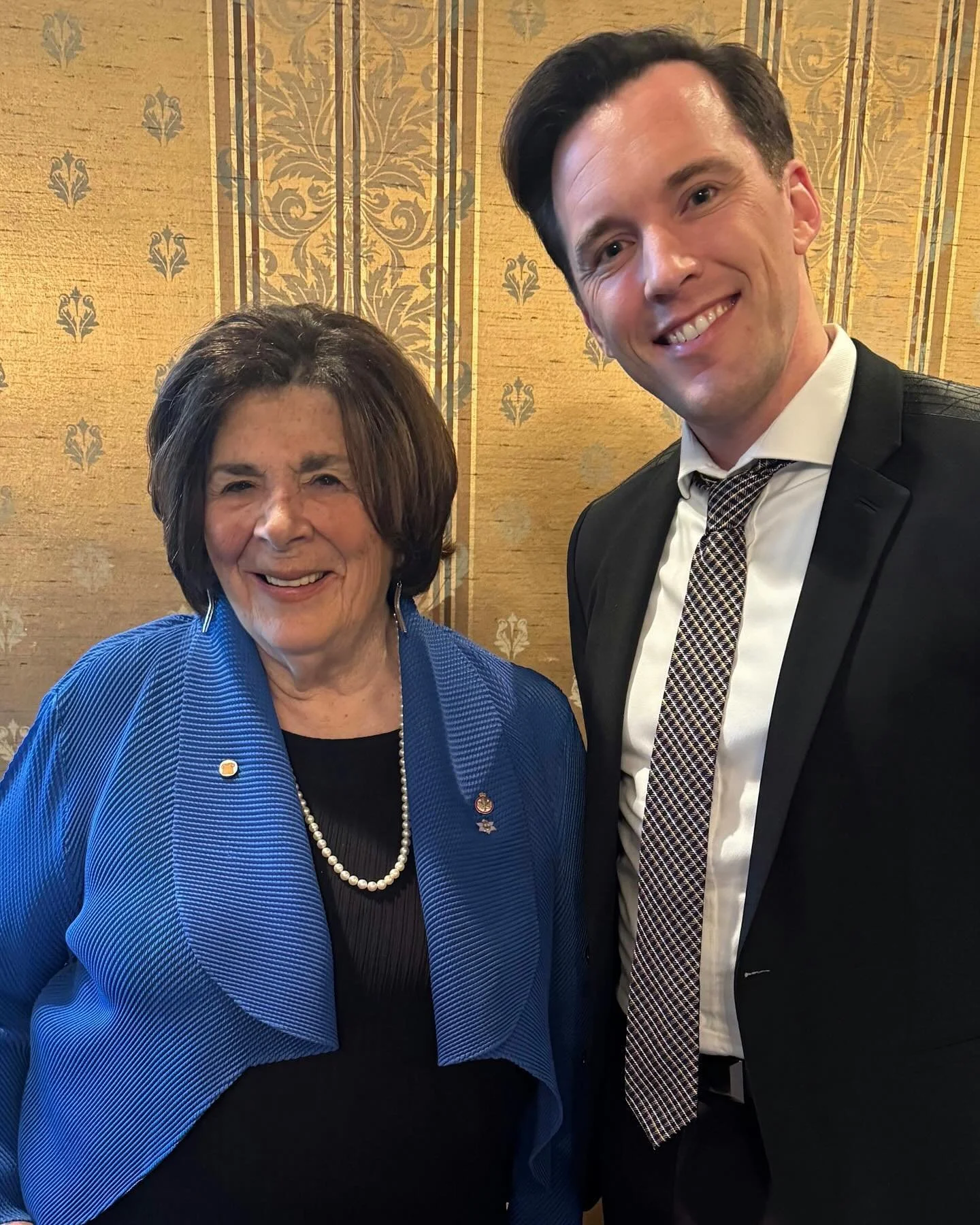 Truly honoured to have been invited to the Lieutenant Governor of Manitoba Her Honour the Honourable Anita Neville&rsquo;s (@lgmanitoba) house to perform alongside the talented Laura Olafson (@flowah_of_powah) in honour of Camilla Holland&rsquo;s tim