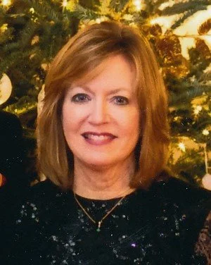 Amy headshot pic.jpg