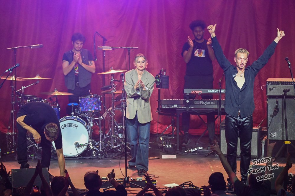 MikePfeiffer_StAndrews_WolfAliceMT-4573.jpg