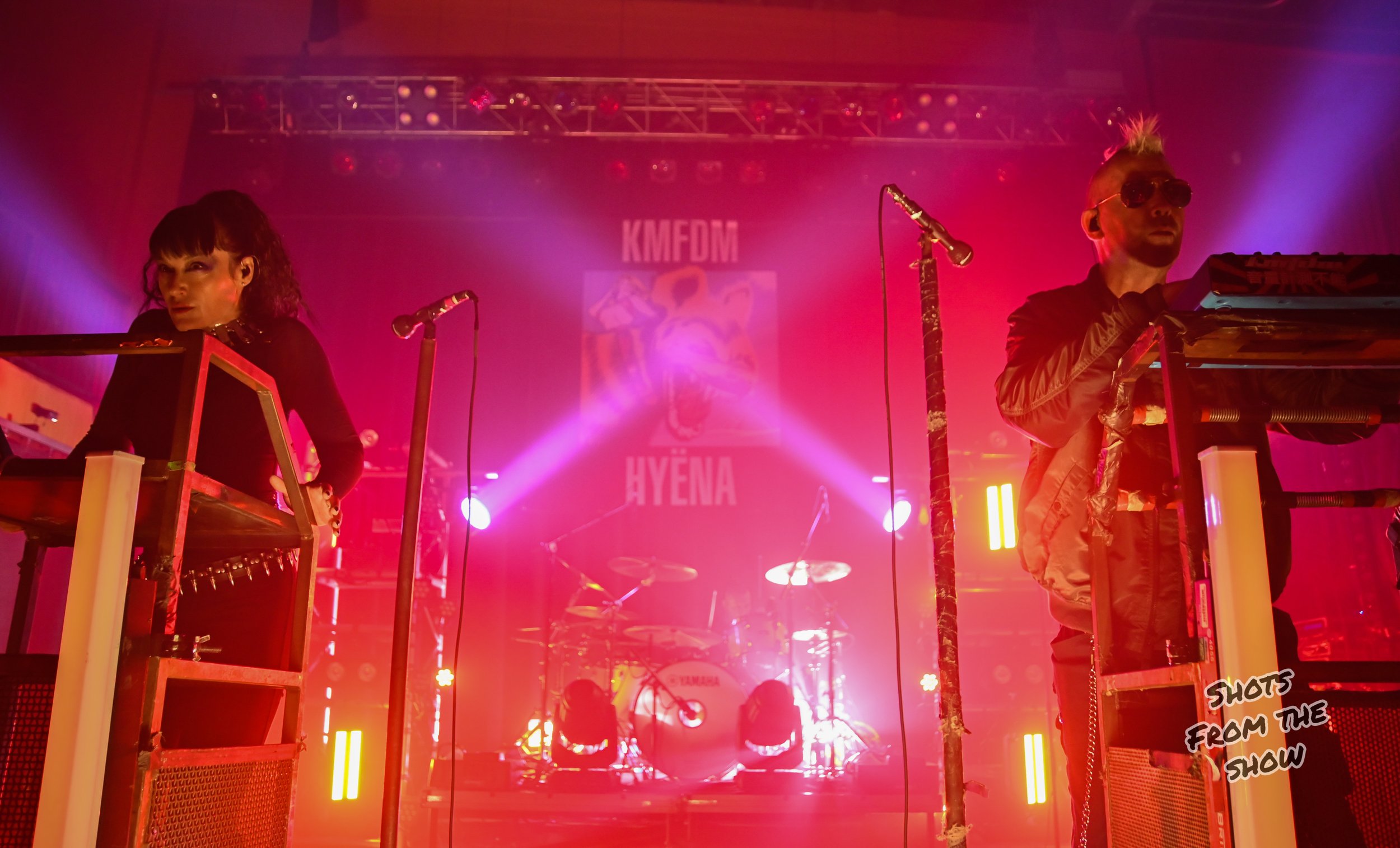 MikePfeiffer_theCrofoot_Chant_KMFDM-4821.jpg
