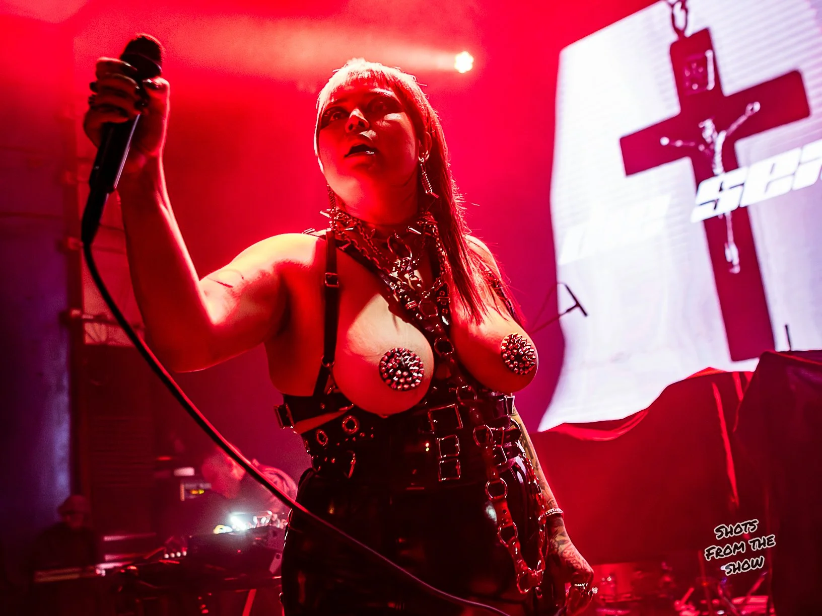 MikePfeiffer_TheVogue_DieSexual-3990.jpg