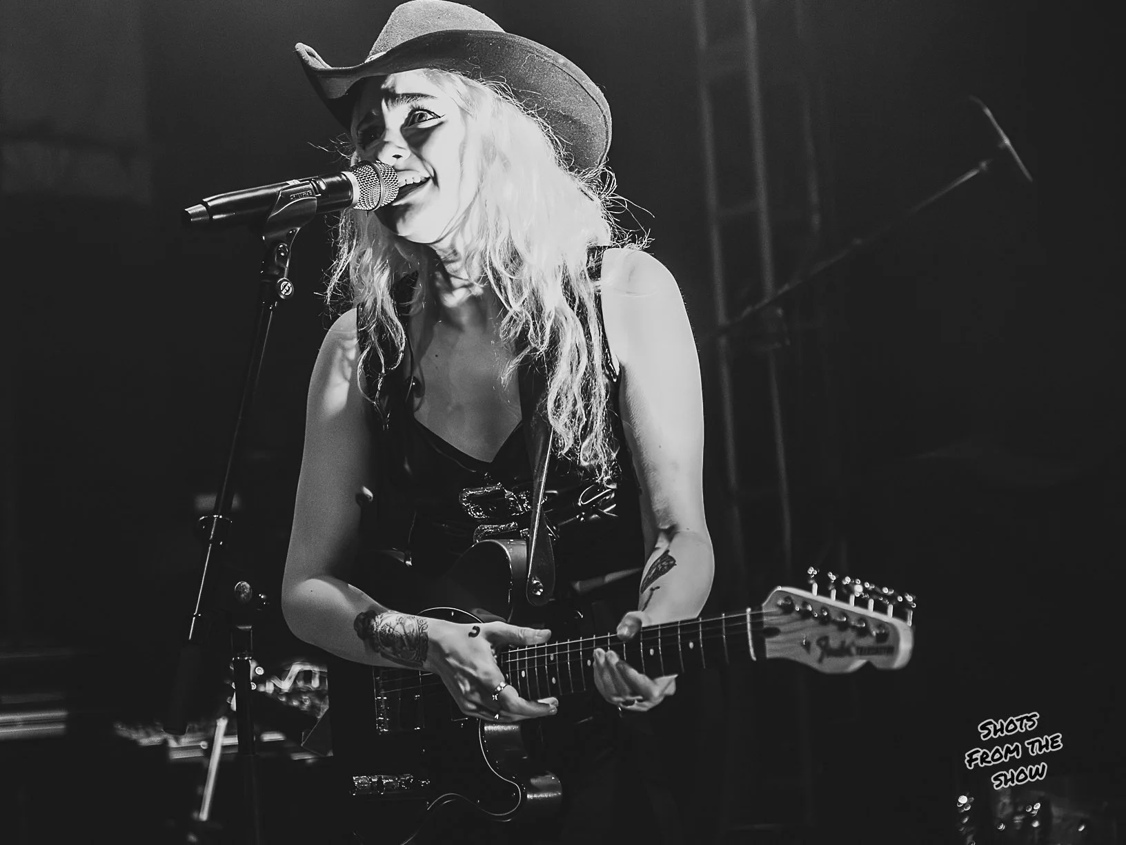 MikePfeiffer_TheVogue_Devora-3918.jpg