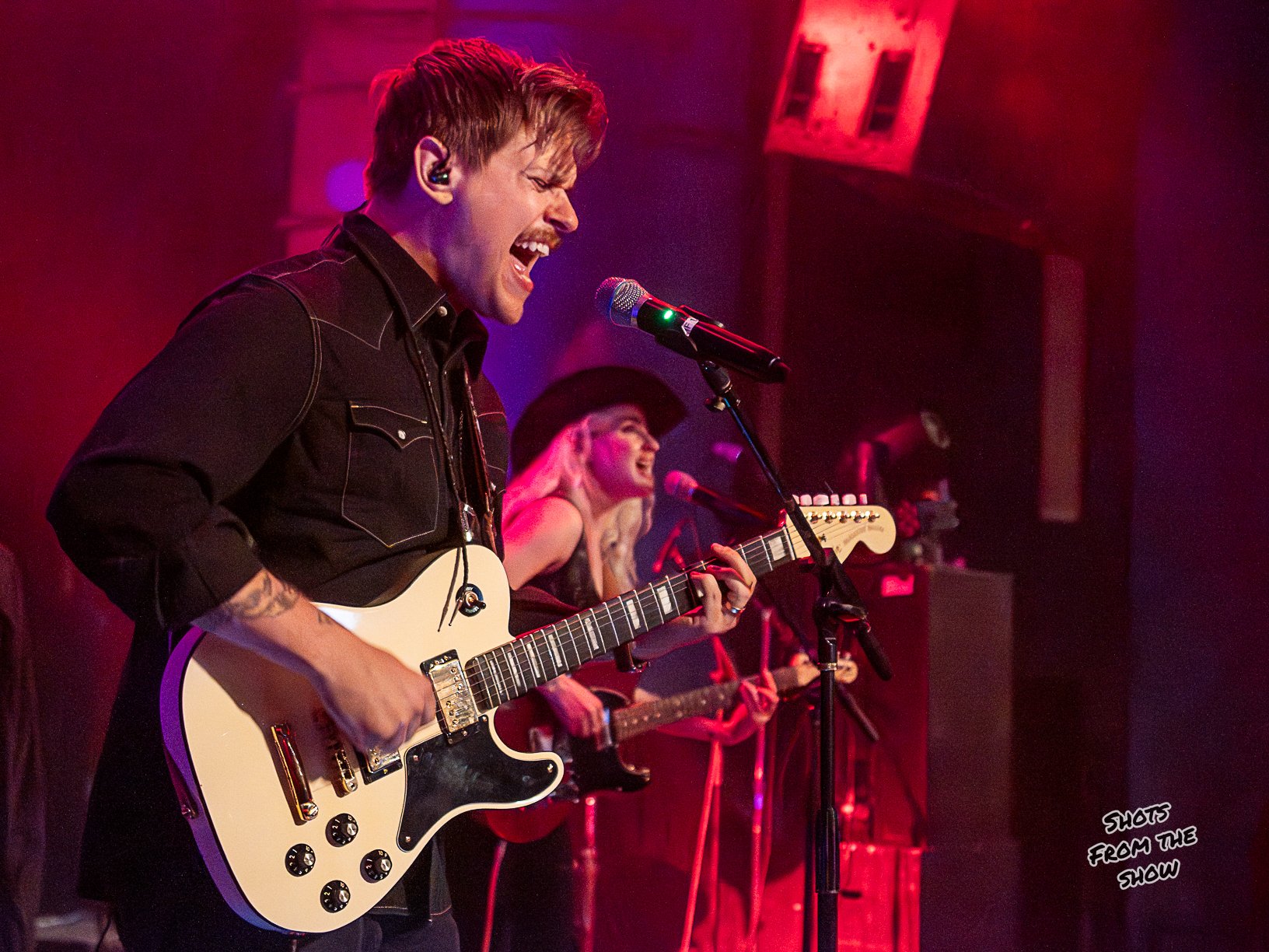 MikePfeiffer_TheVogue_Devora-3910.jpg