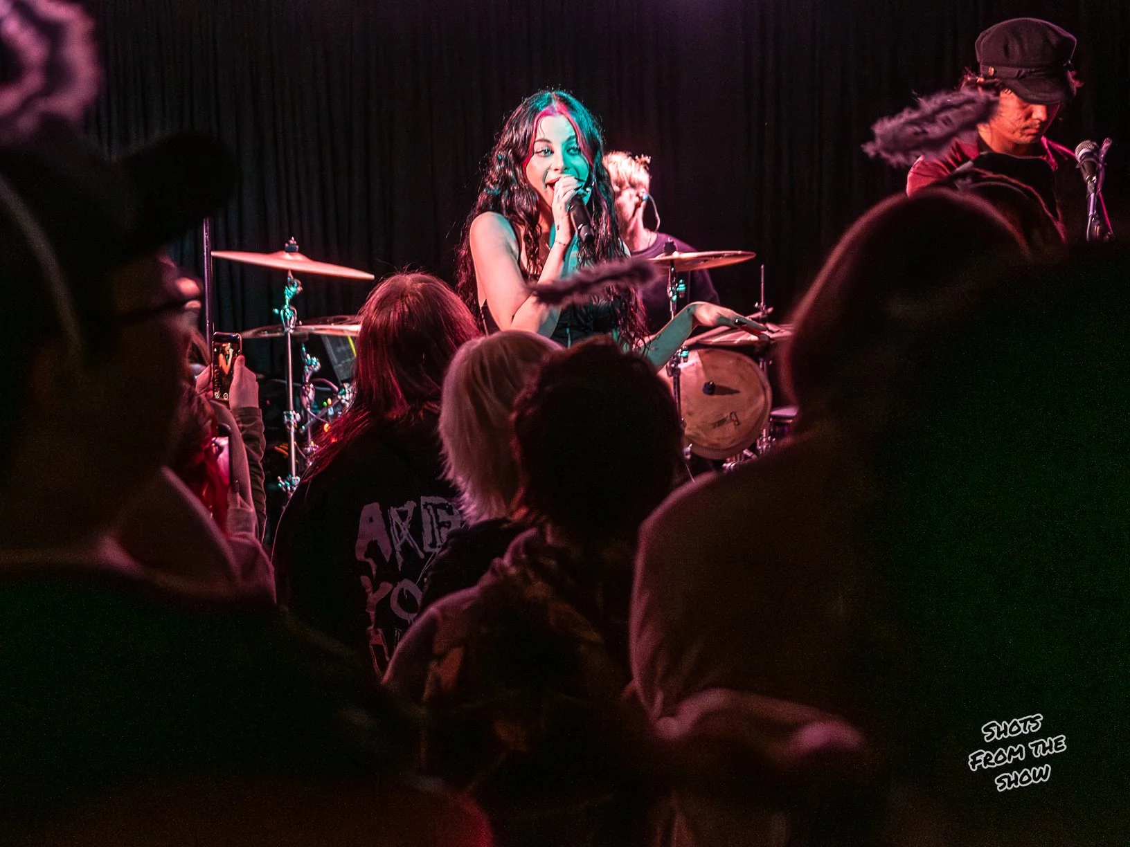 Melting the Snow Away with Ellise and Meg Smith at the Pike Room