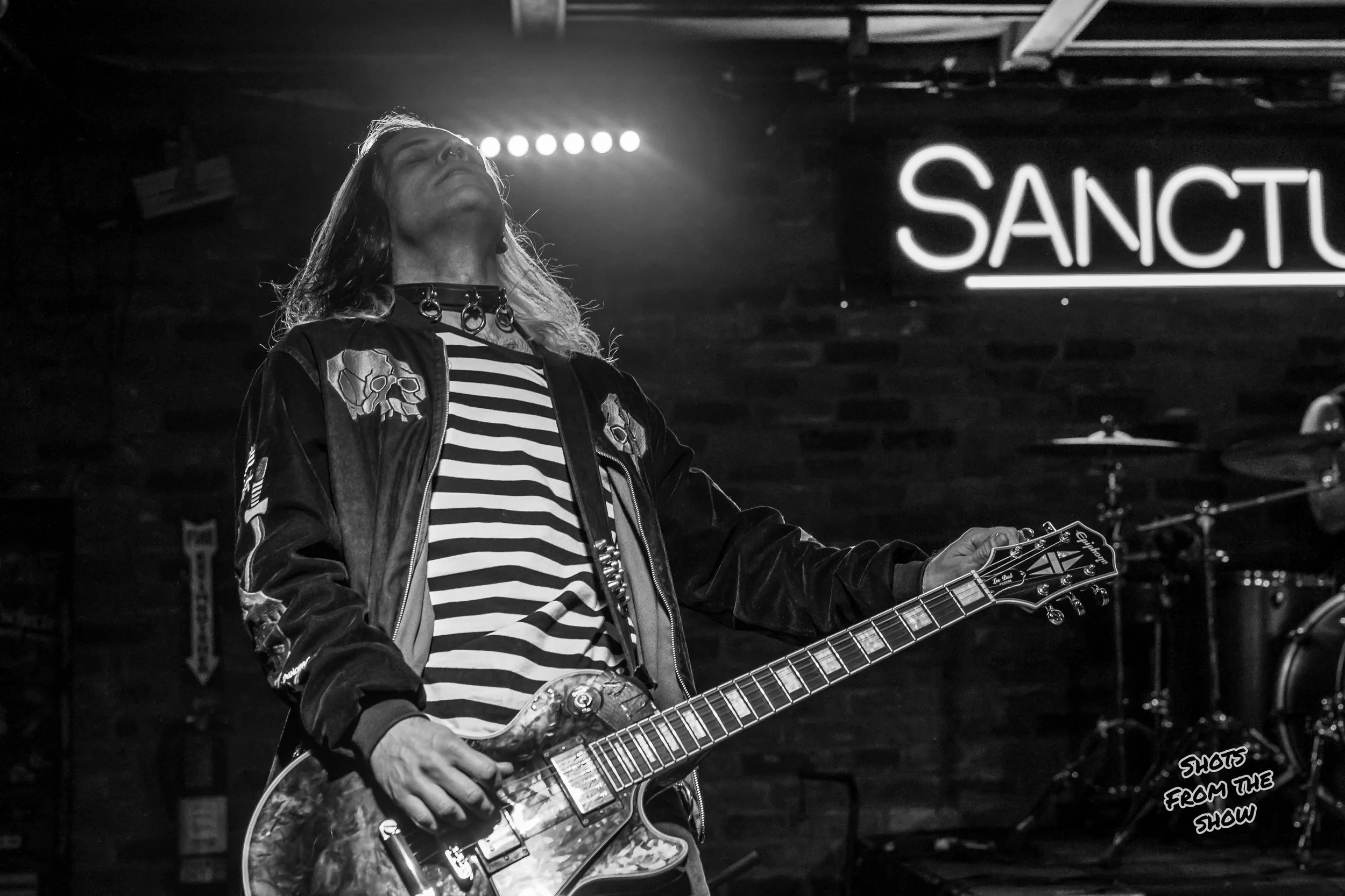 Crazy and the Brains-10.jpg