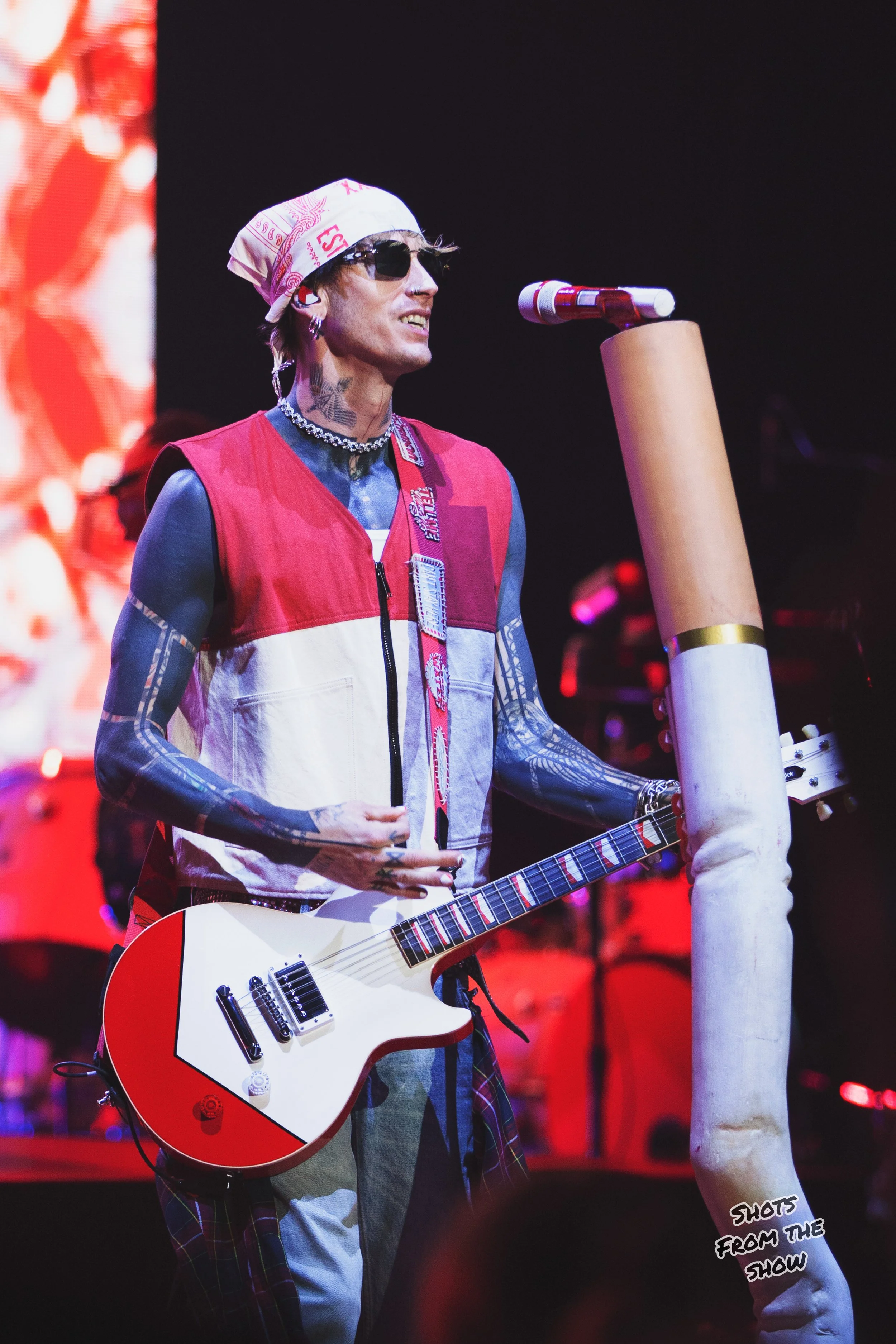 MGK2.jpg
