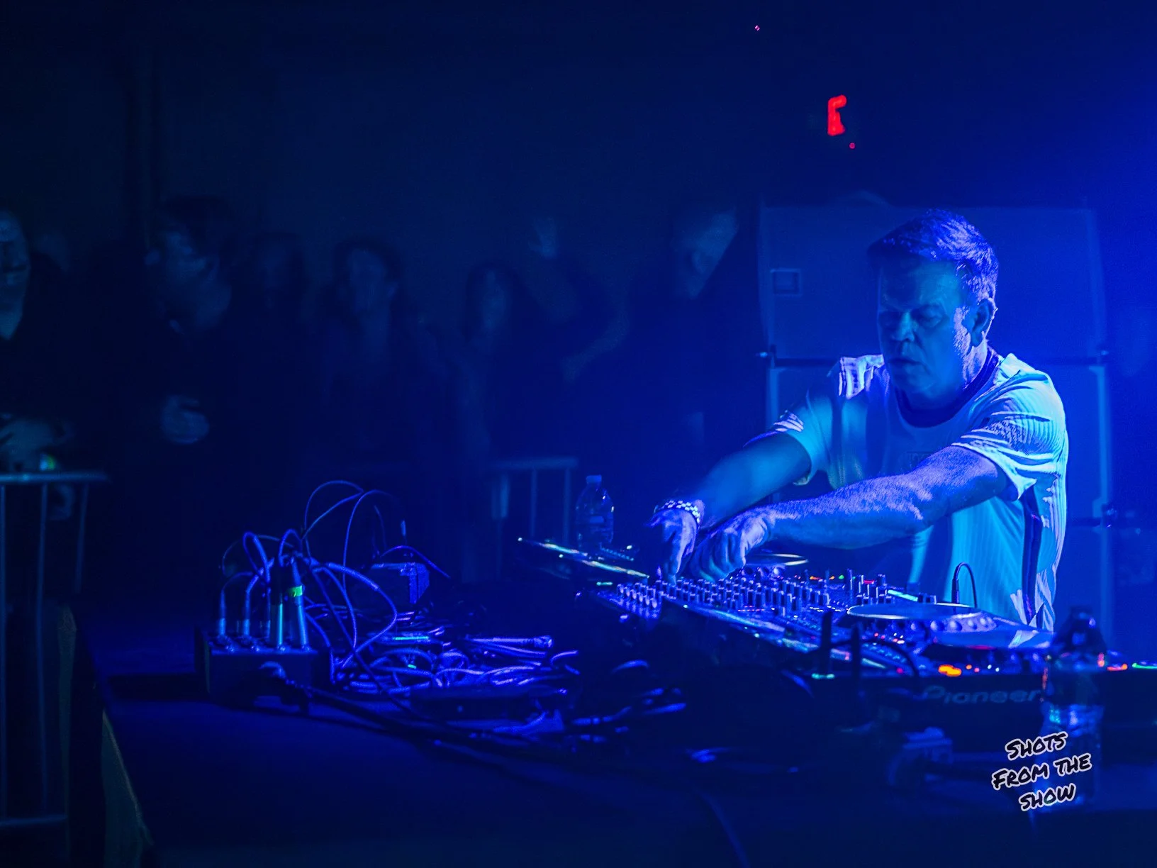 PaulOakenfold_NoWM-1994.jpg