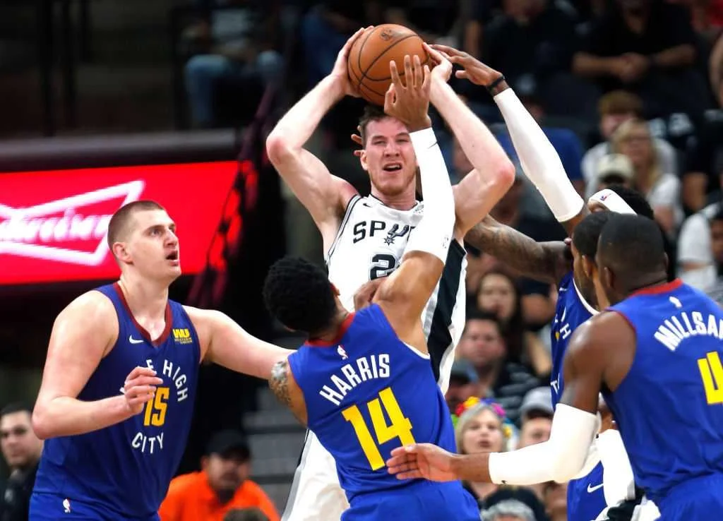 San Antonio Spurs Pull a Wire-to-Wire Win Against the Nuggets