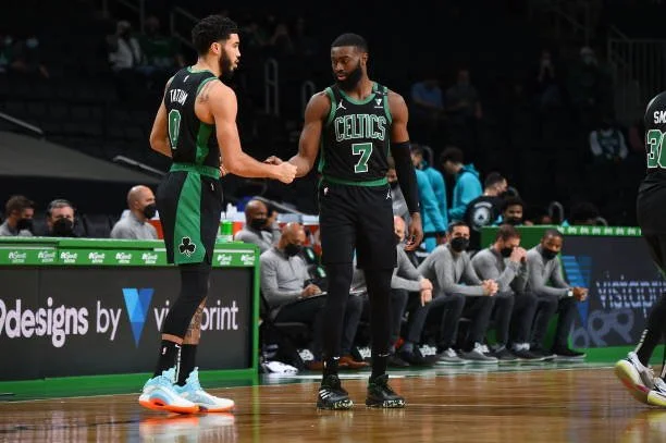 The Boston Celtics continue their hot streak with win over Hornets