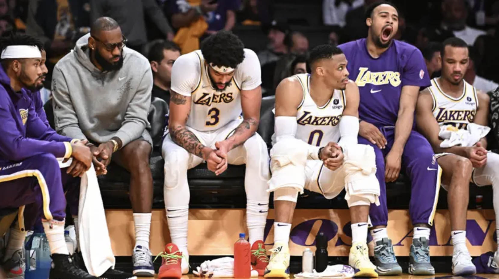 Why the 2022 Lakers Flopped