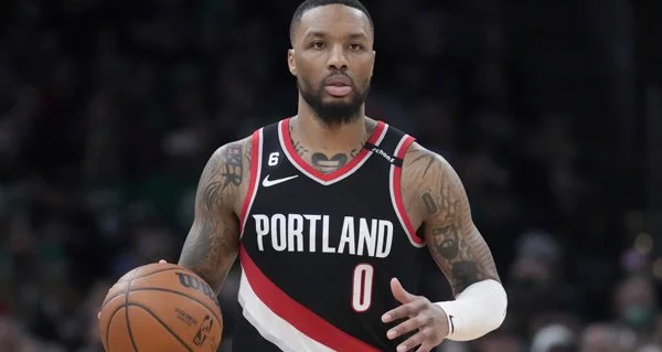 Should the Trail Blazers Move on From Damian Lillard