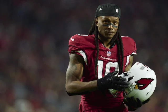 DeAndre Hopkins to Sign With Titans