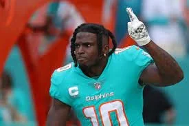 Can Tyreek Hill Break the Single Season Passing Yards Record?