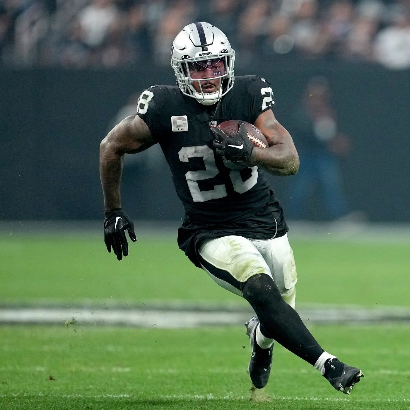 Josh Jacobs Agrees to One-Year Deal With the Raiders