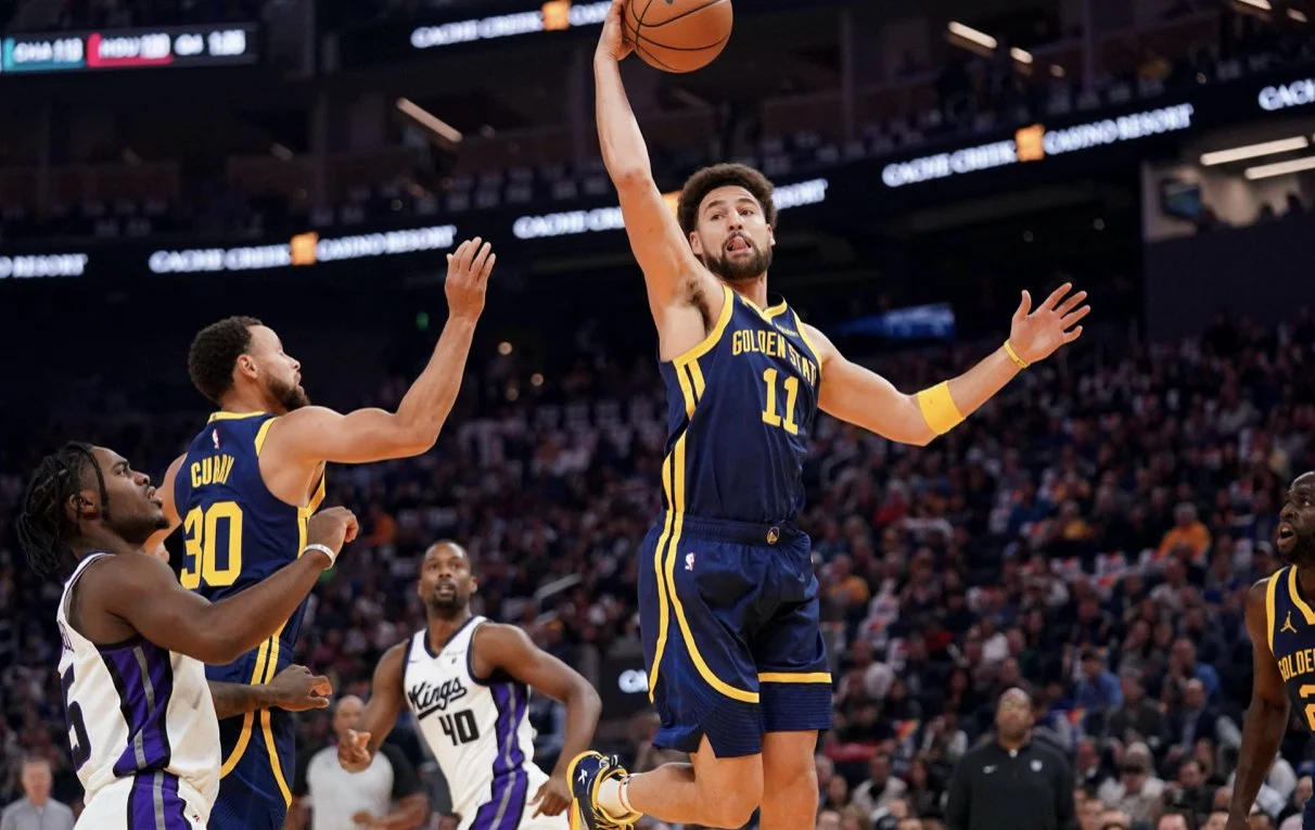 Thompson with Impressive Last Second Jump shot to Secure another Win for the Warriors