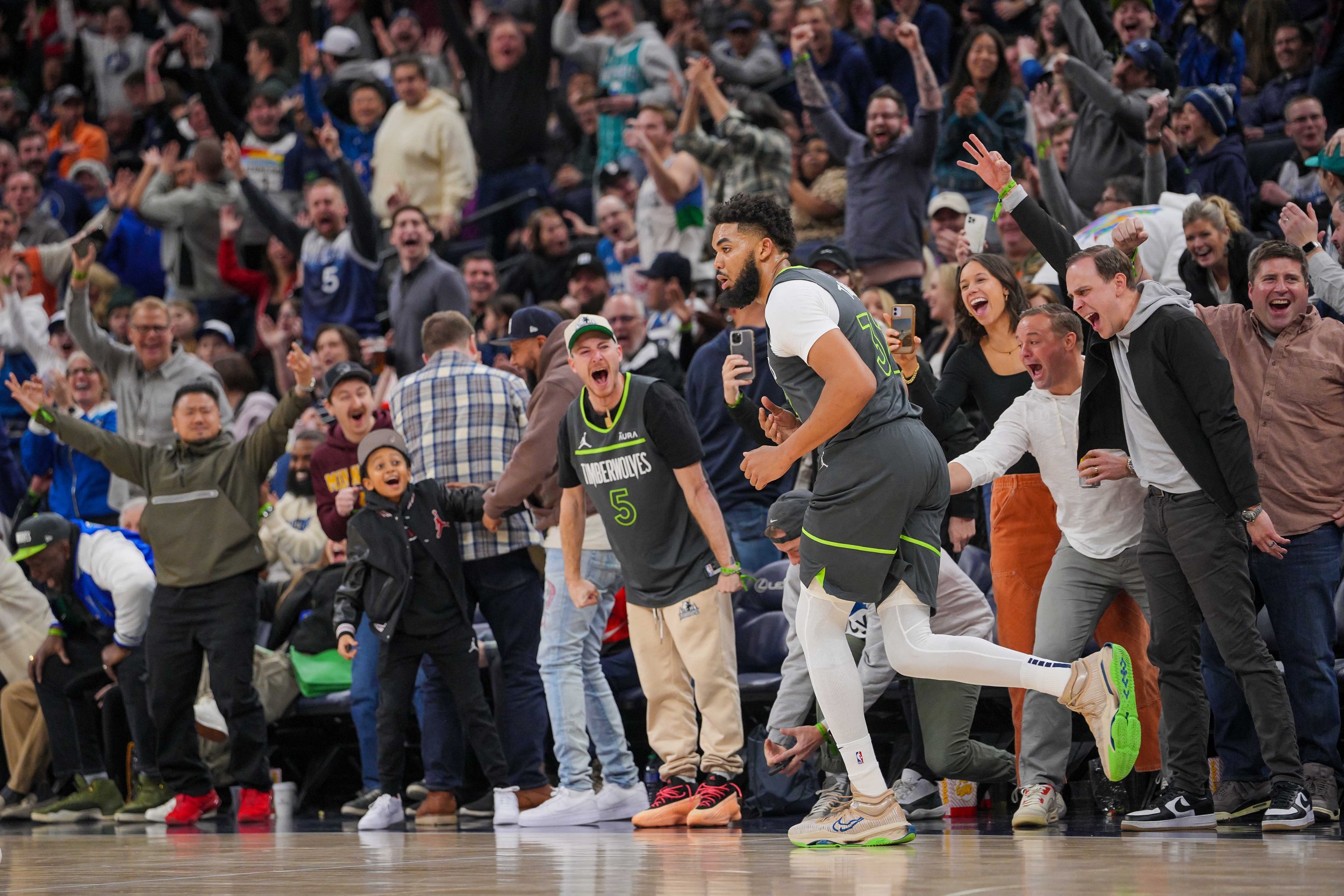 Karl Anthony-Towns Breaks Timberwolvesโ Franchise Single-Game Scoring Record in Disappointing Loss