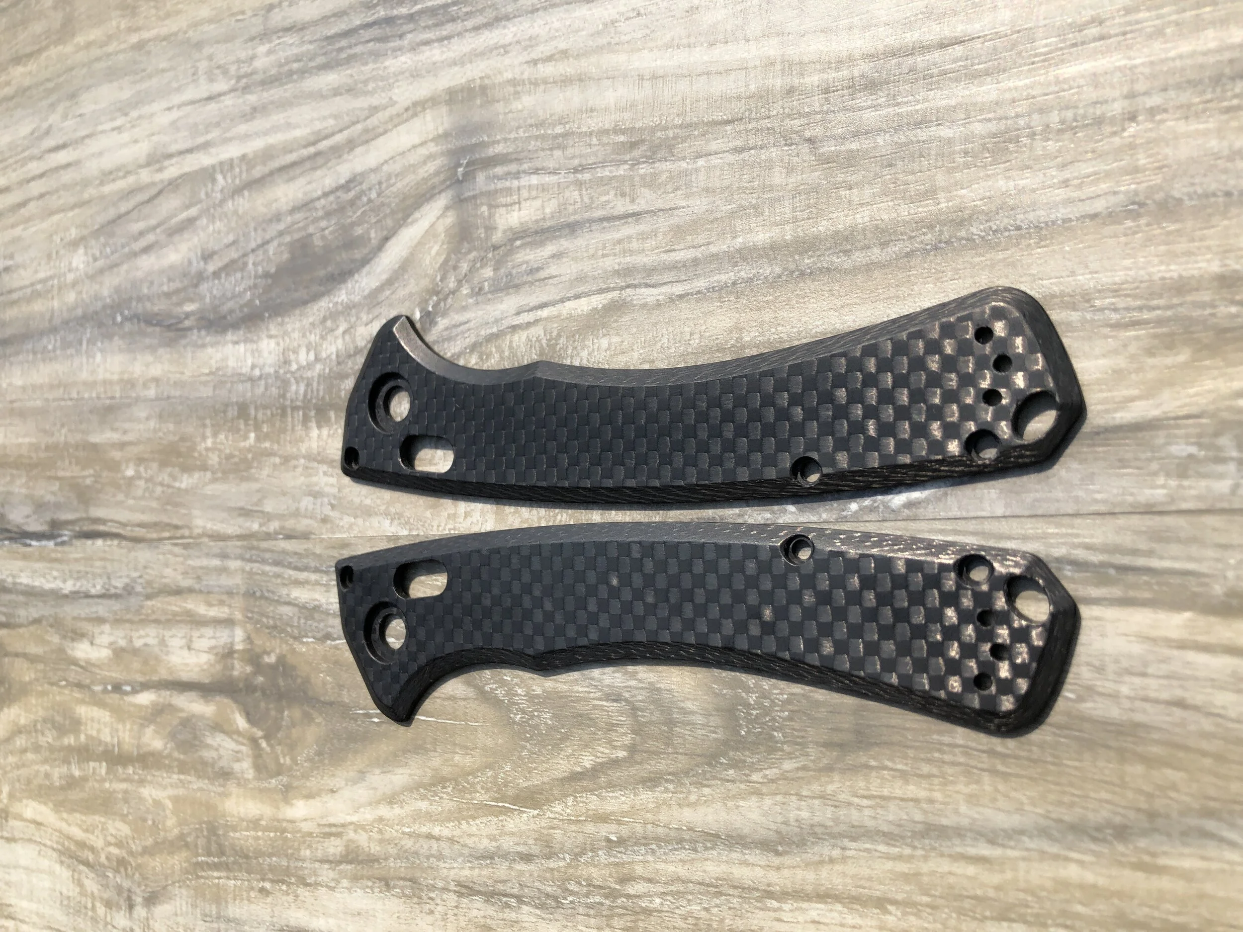 LVA Carbon Fiber Benchmade 15080 Crooked River Custom Scales