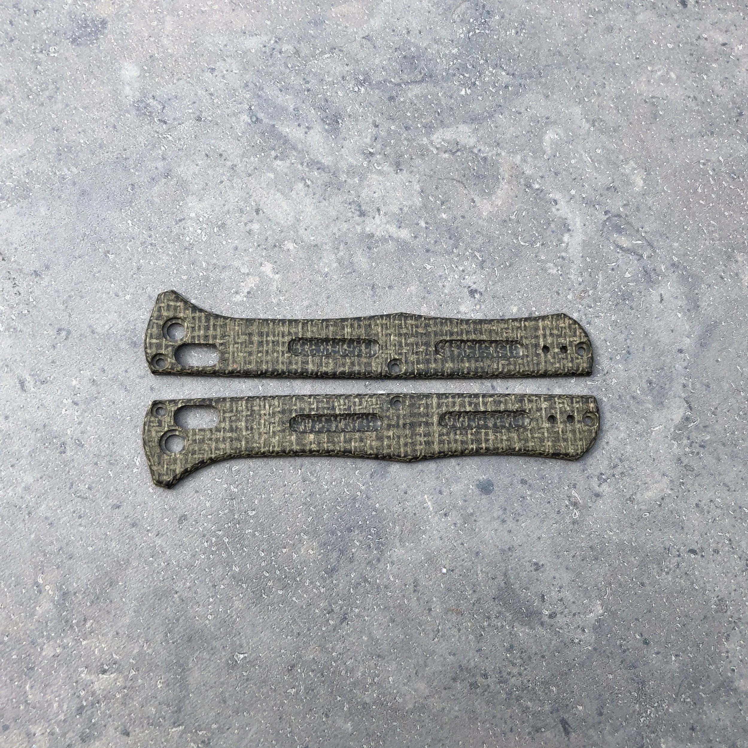 Benchmade Fact 417 Custom Scales Black Burlap