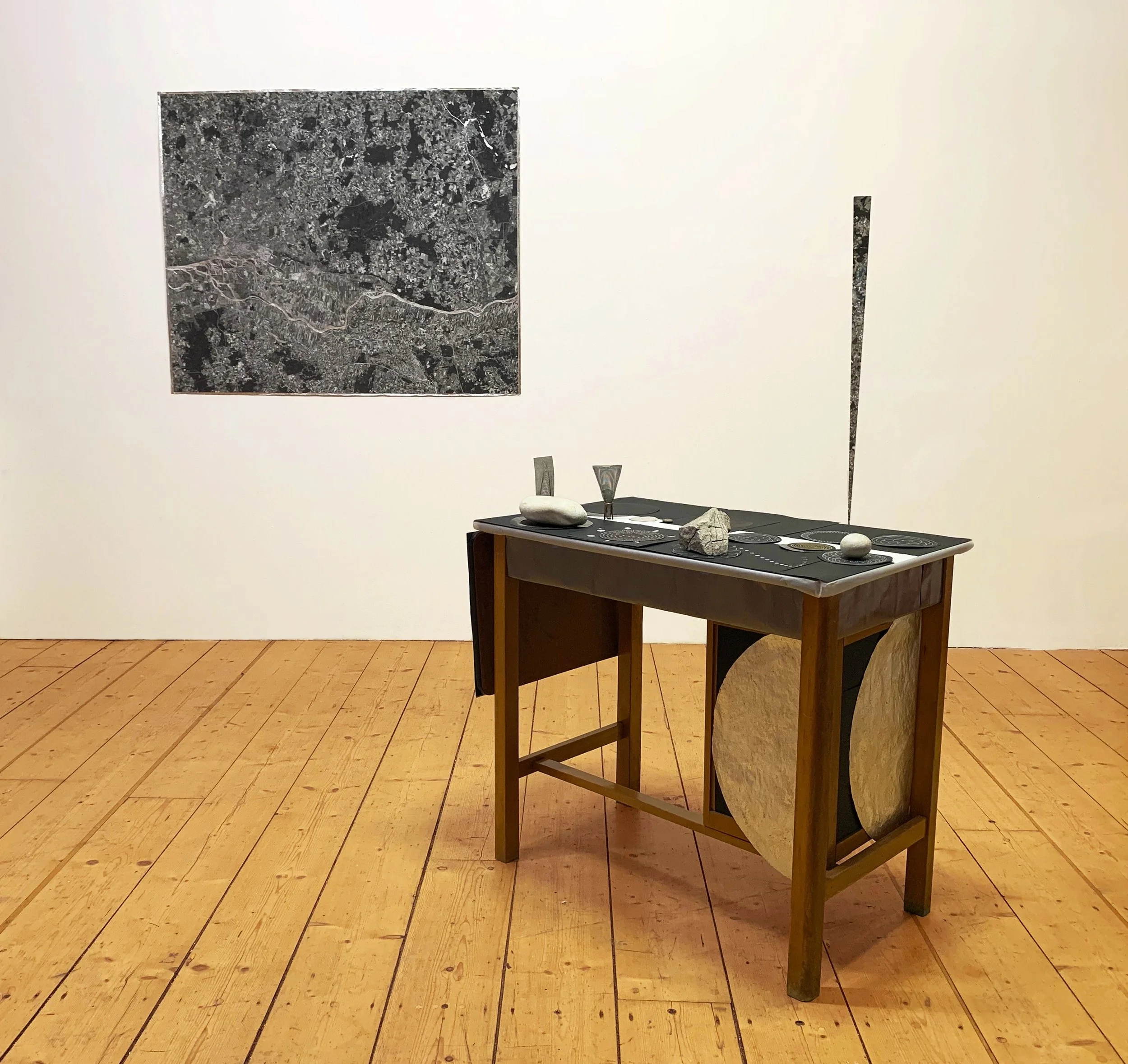 table & map_edit2.jpg