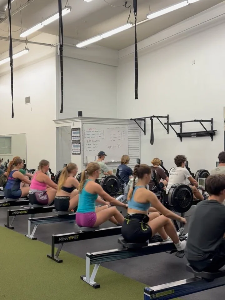 Winter training check-in!! ❄️🚣
As we look forward to our athletes returning to practice next week, here&rsquo;s a look at what we&rsquo;ve been up to so far! Holiday ergs, assessments, and building strong foundations through mindful lifting and move