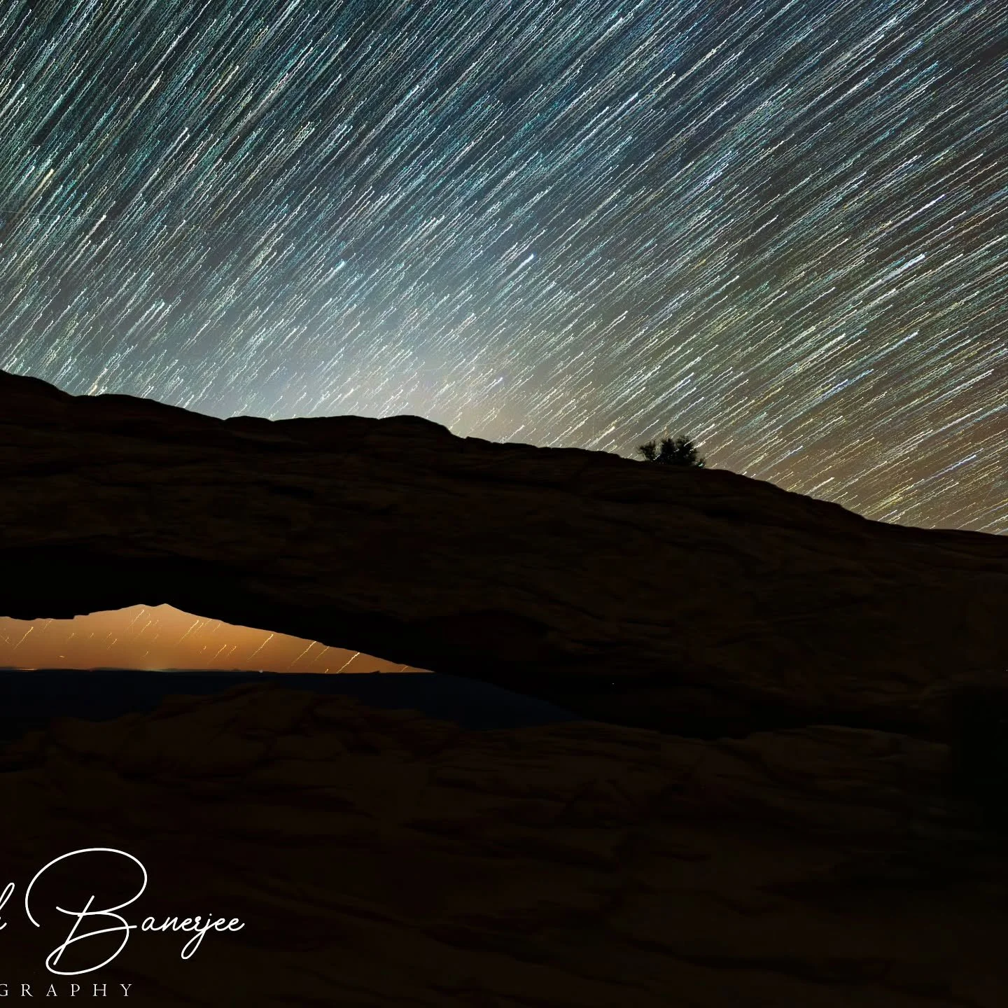Post 1/2
Star trails over Mesa arch before sunrise 🌞 
This spot has been made famous for the iconic sunrise from here which lights up the underside of the arch. Because of the dark sky here, I decided to get here much earlier to do some stargazing b