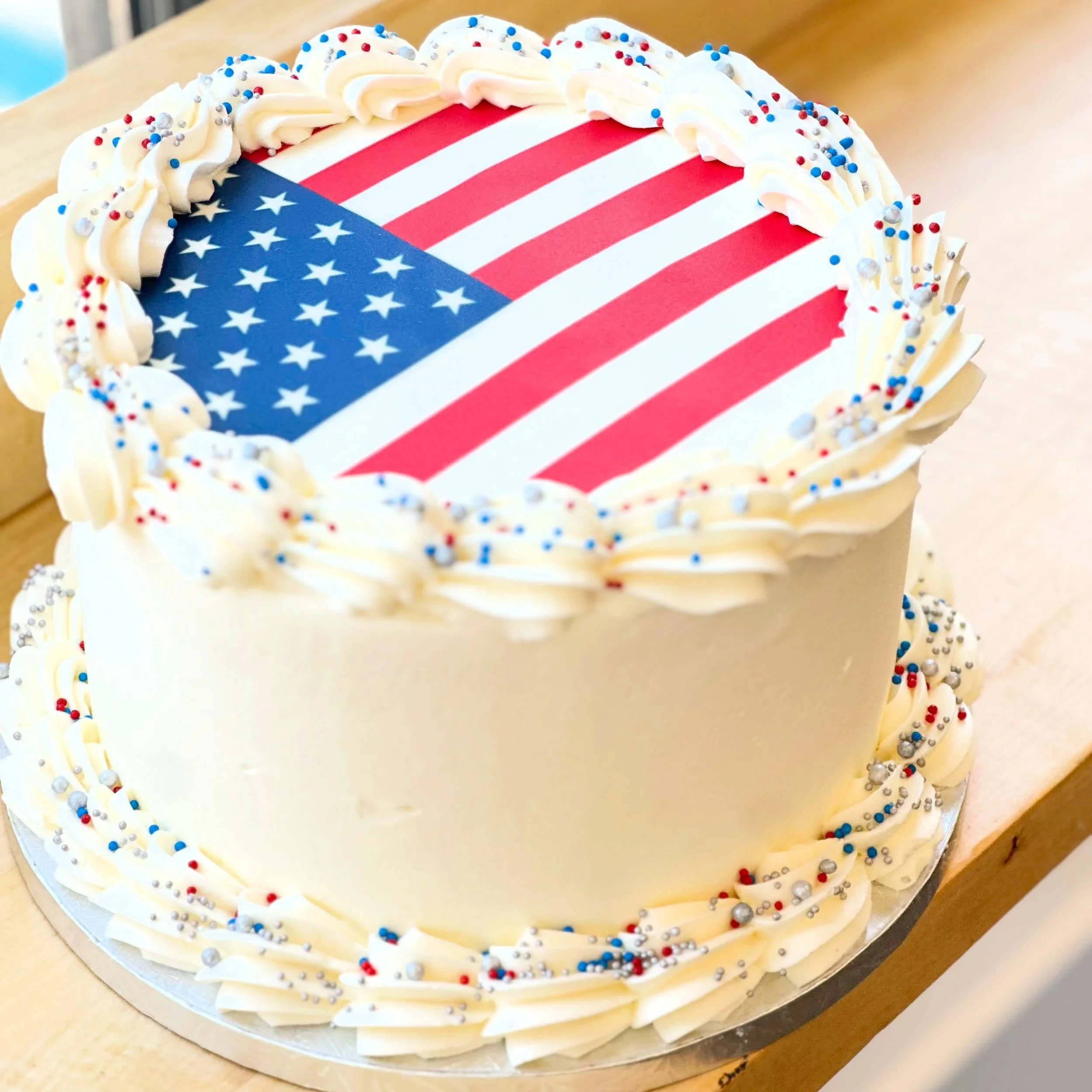 Happy 4th! 🇺🇸❤️🧁

Open till 2p! 

490A Mastic Rd. Mastic Beach NY 11951
(Next to Dunkin&rsquo;) 

631-803-CAKE

#longislandbakery #longislandbakers #longisland #sweetmomentsbakery