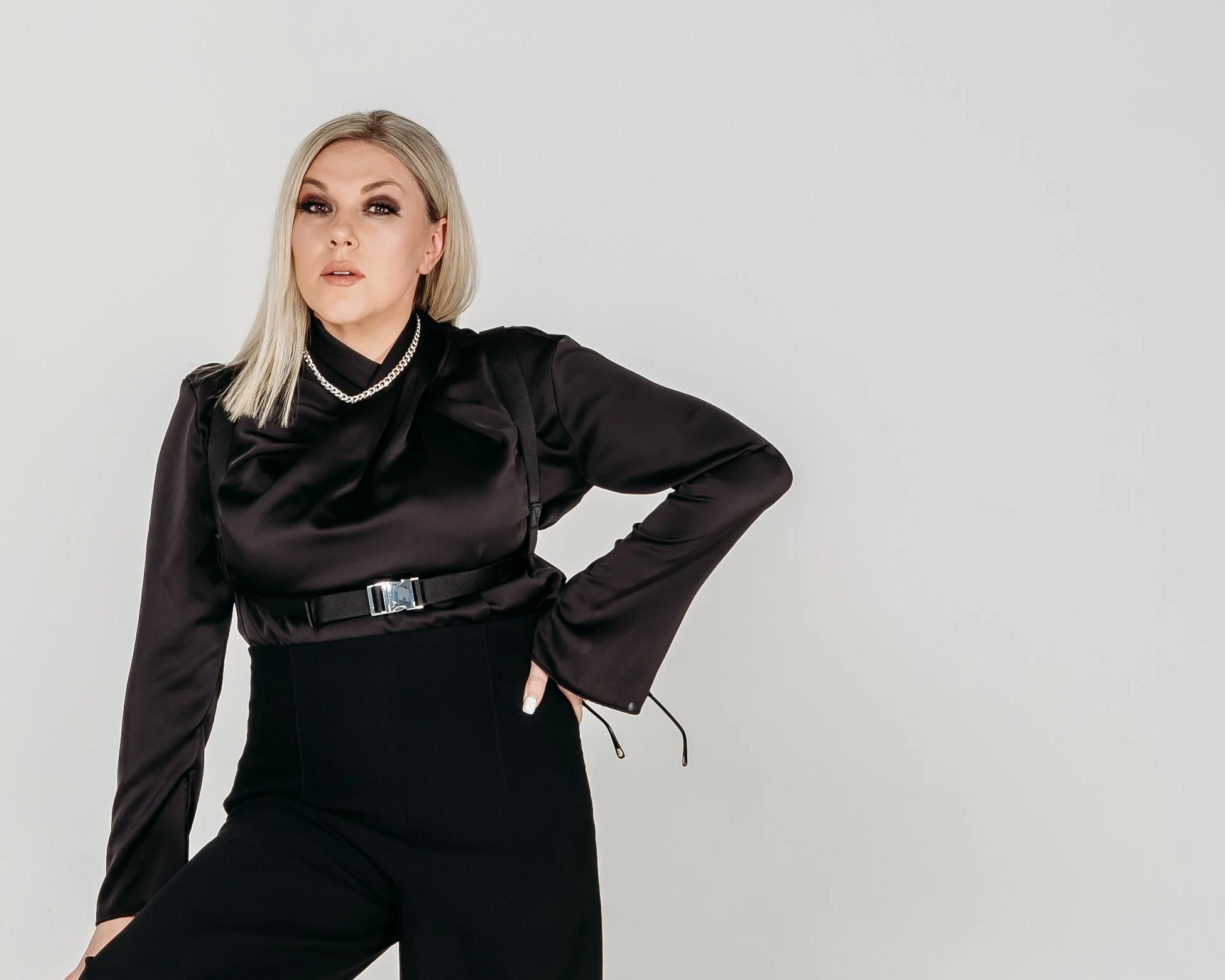 black outfit.jpg