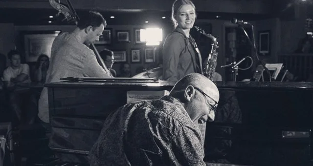 Marco-Marconi-feat-Emma-Rawicz_Banner_nocopy.jpg