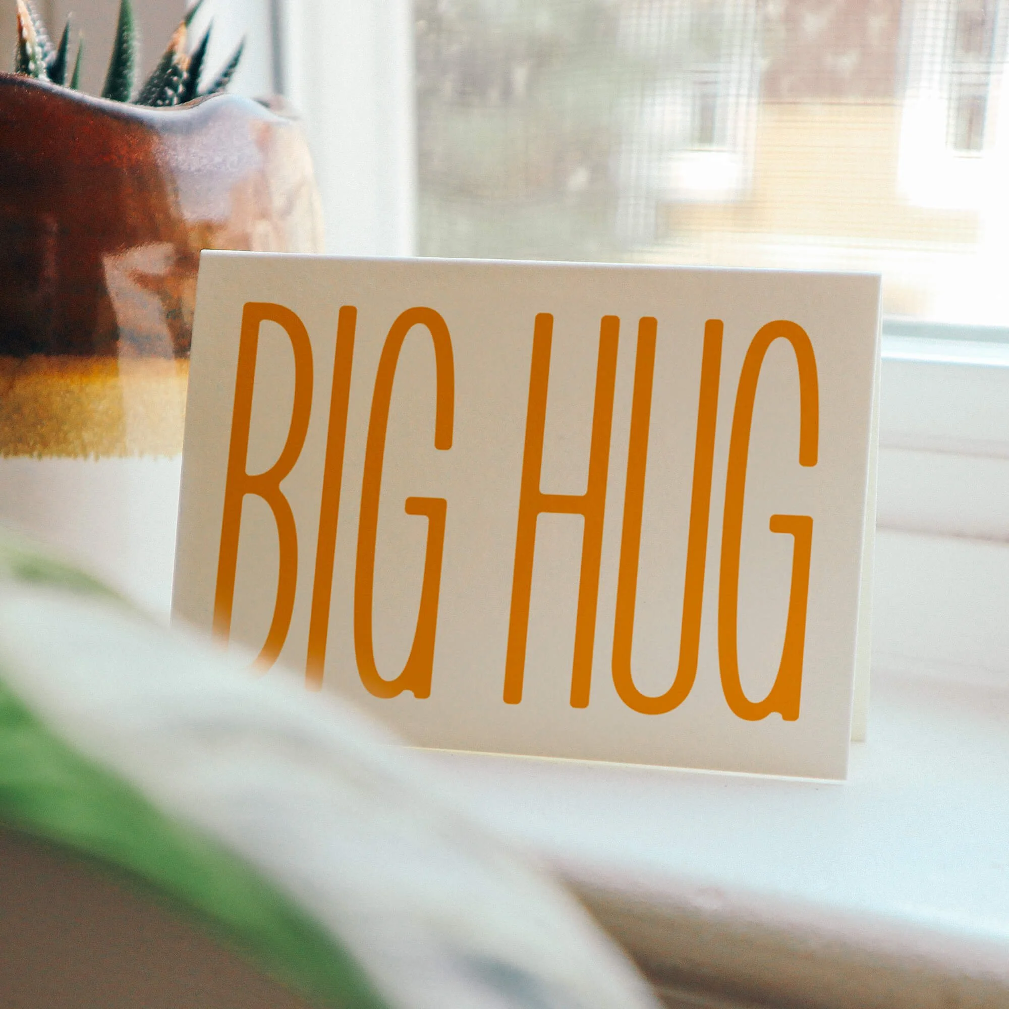 [EC-105] Big Hug_5.jpg