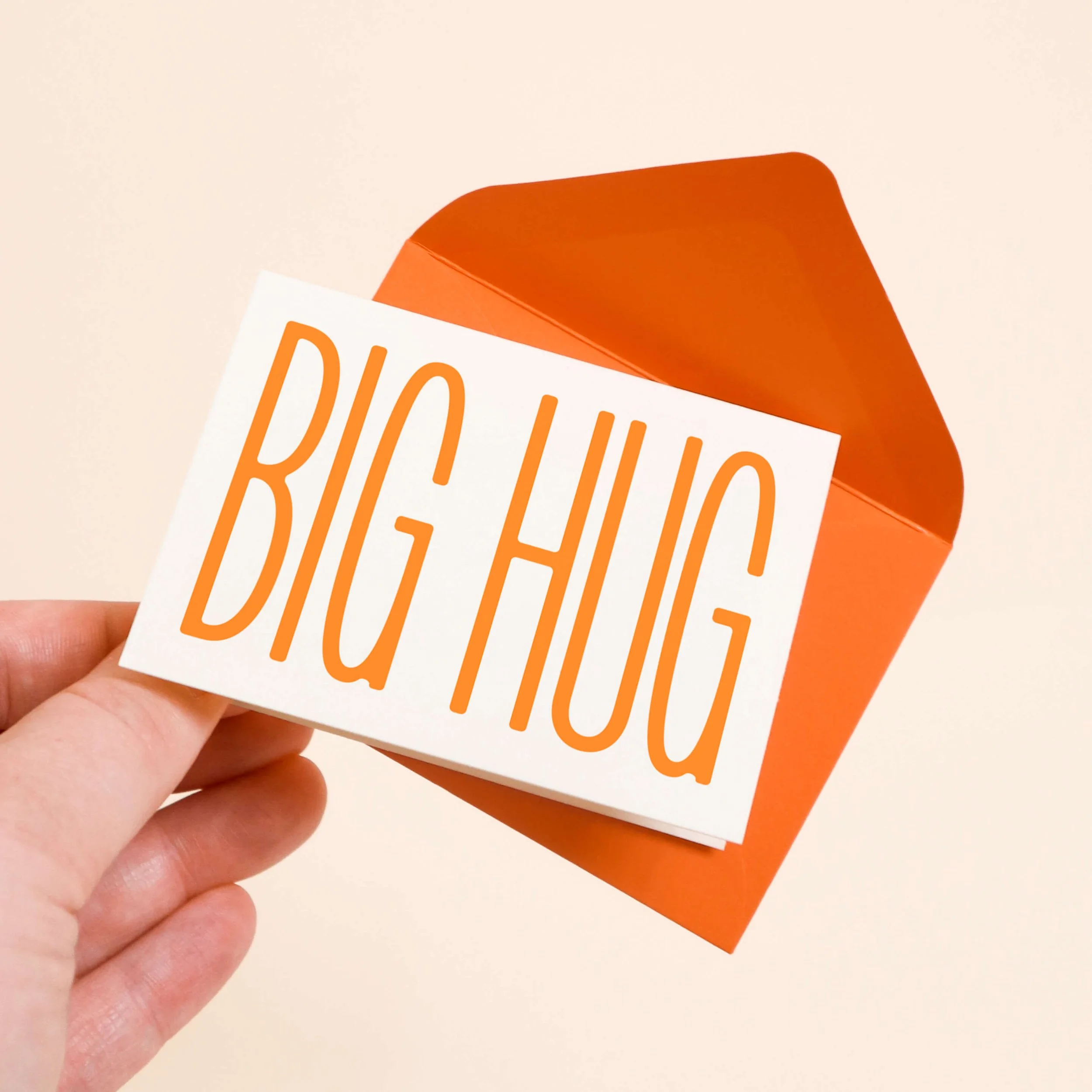 [EC-105] Big Hug_4.jpg