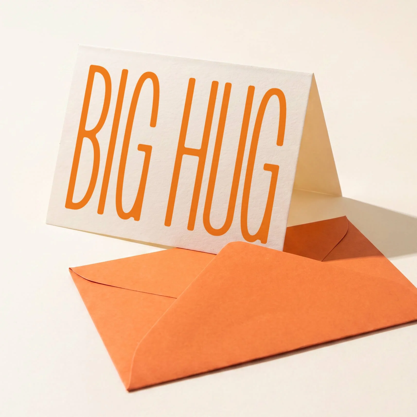 [EC-105] Big Hug_1.jpg