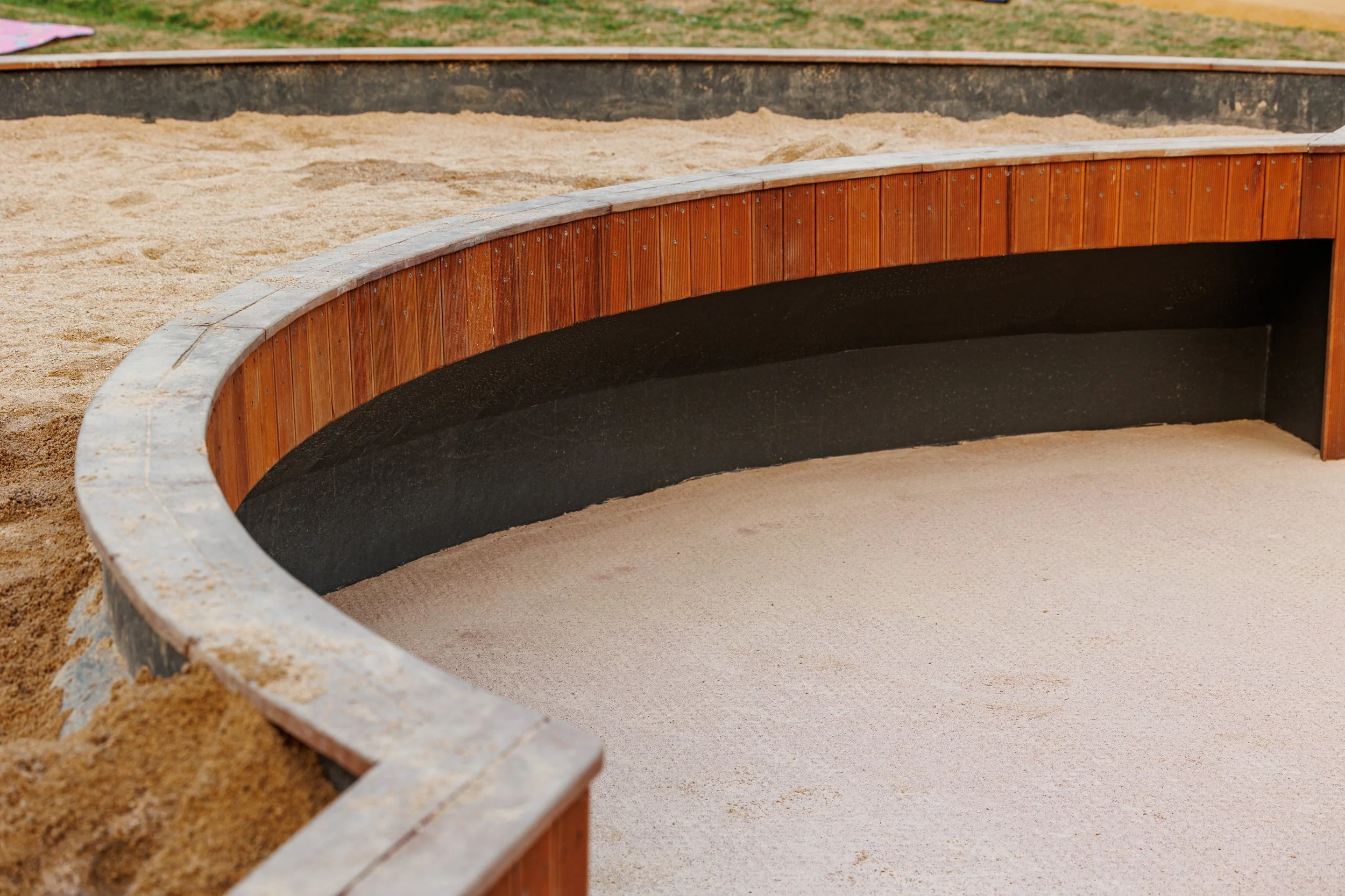 상세-모두의 모래놀이(3) 모래놀이테이블.jpg