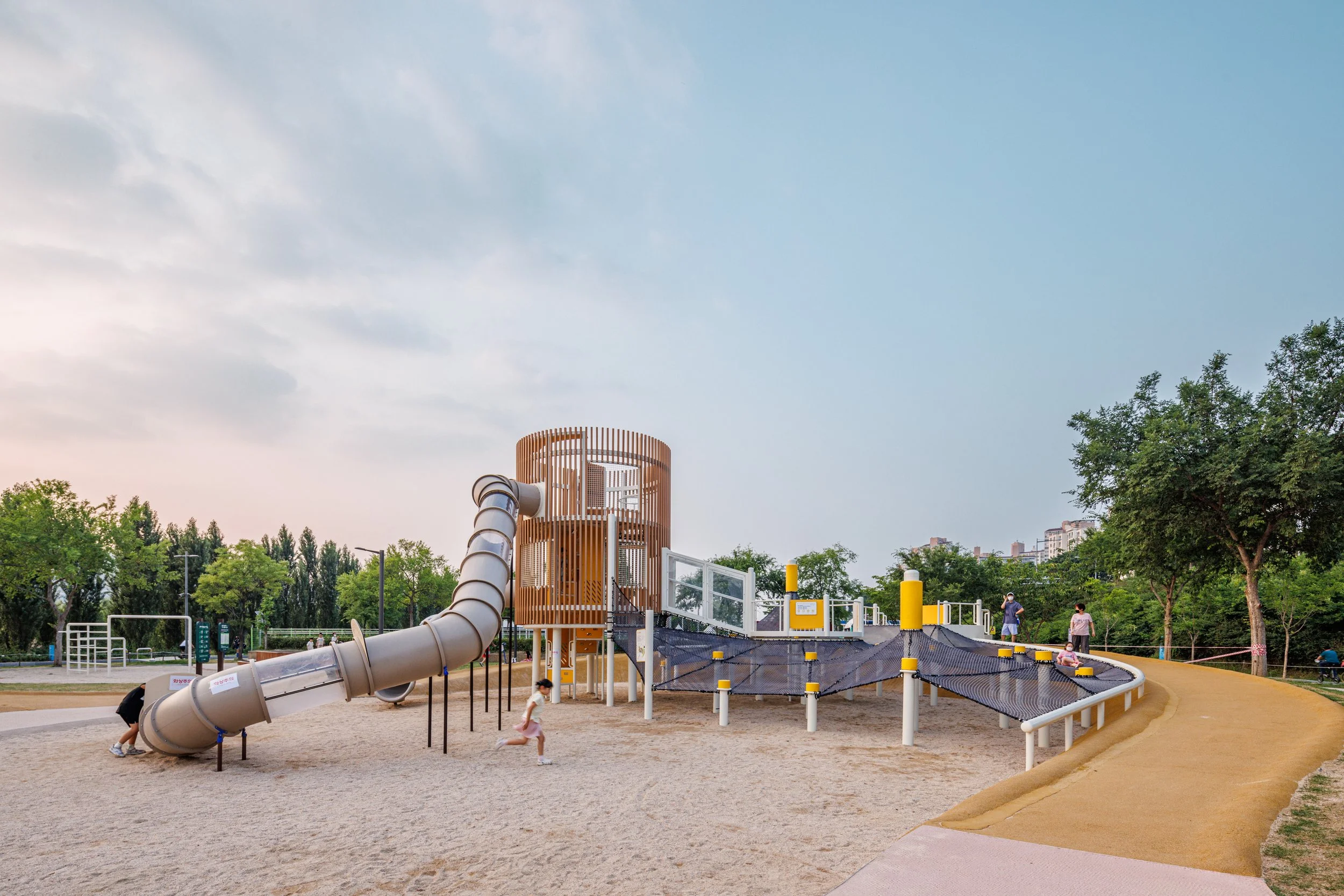 전경(5)-모두의 그물놀이.jpg