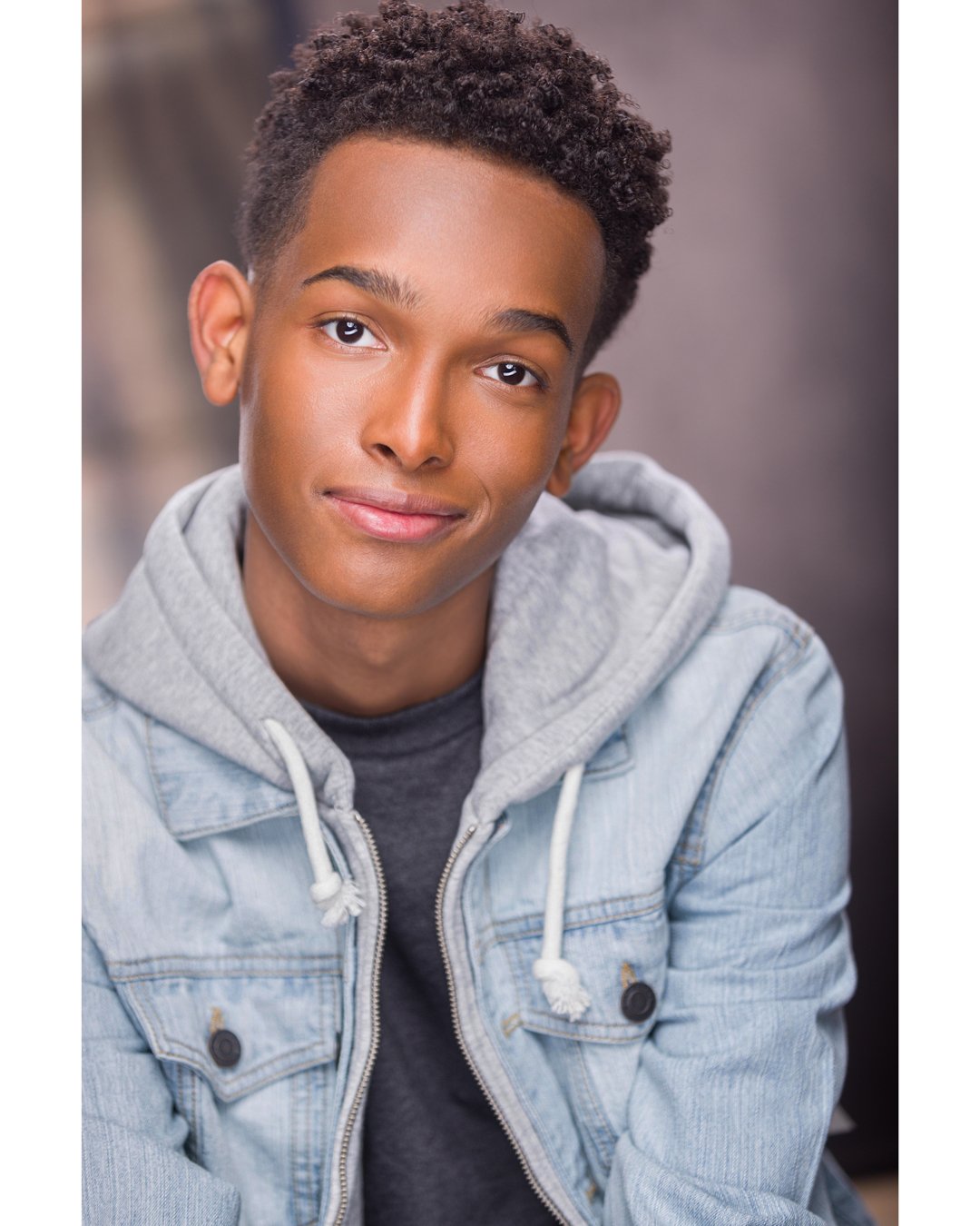 One of my favorite people to work with. The extremely talented Kyan! @kyansamuelsofficial 

Let Me Help You Get In The Room! (or wherever you tape your auditions!)

Headshots for Actors &amp; Creatives
Los Angeles, California

Kid/Youth Headshots:

?