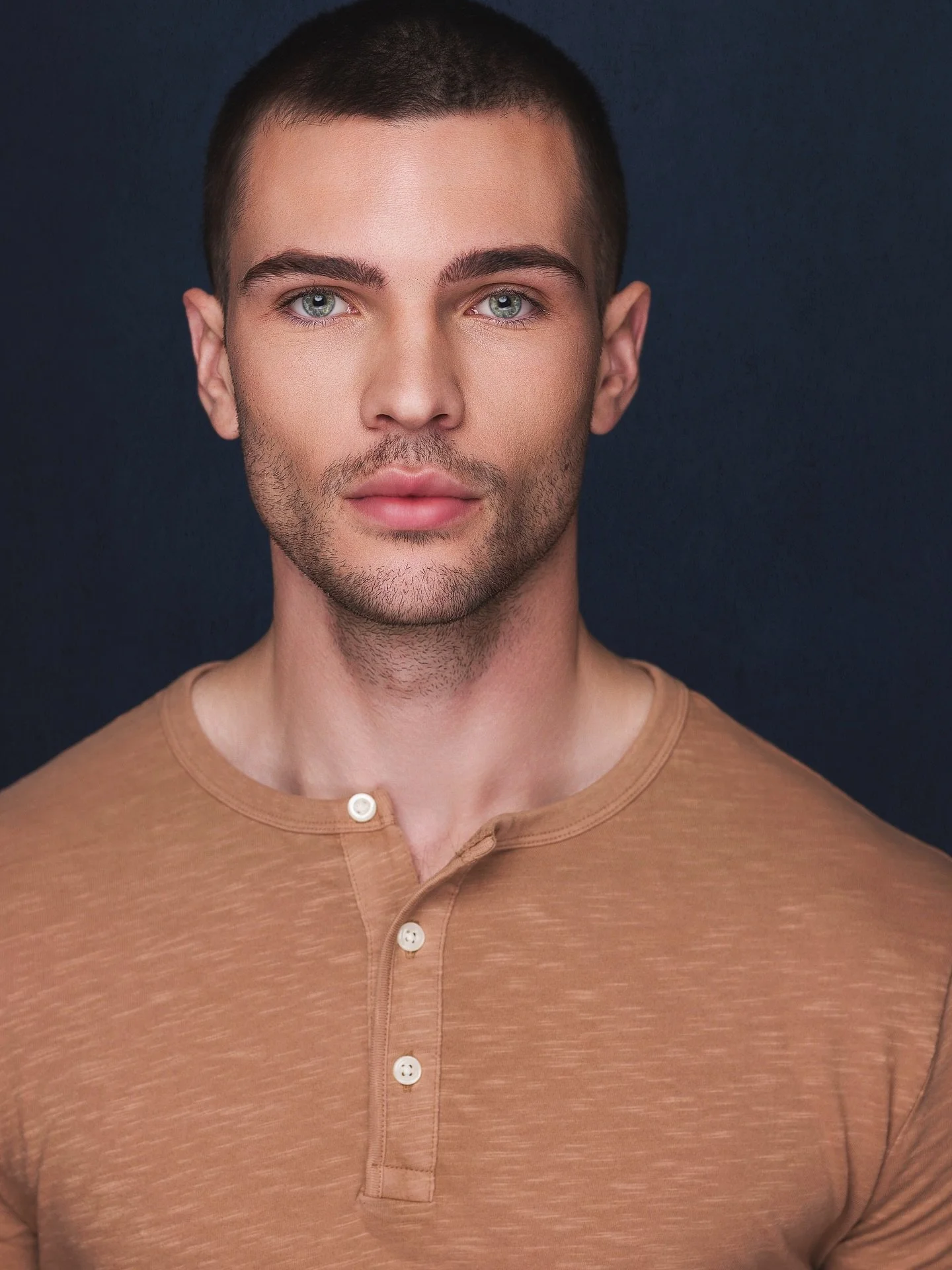 Actors, it’s time.
Headshots that get you noticed.
📸 Book your session with PhotosByJamaal today.
💬 Ask about our new sale before spots fill up.
Link in bio to schedule or dm me if you have questions