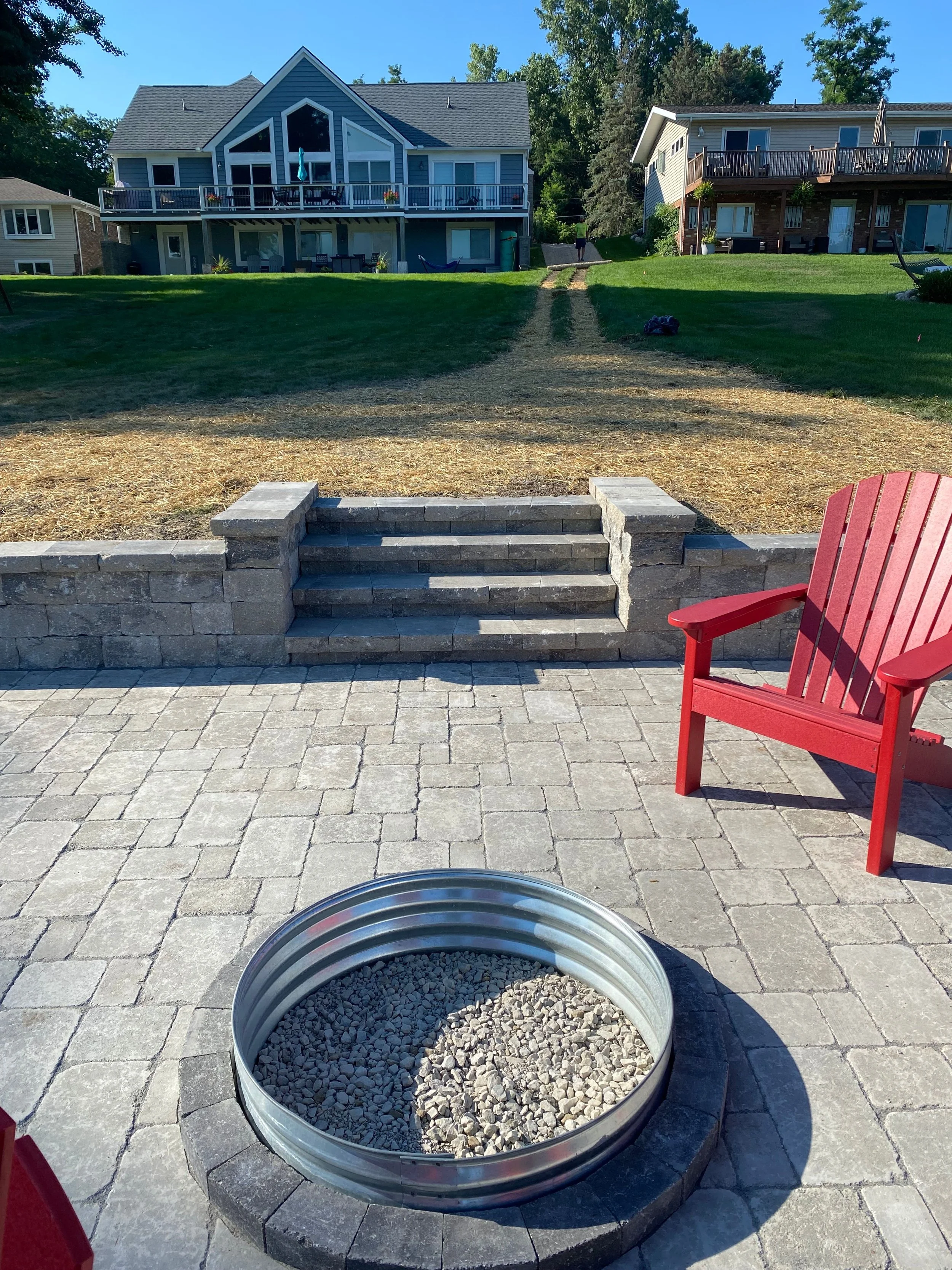 Expert Tips for Incorporating a Much-Needed Retaining Wall in Your Landscape Design in the Ann Arbor, MI Areas 