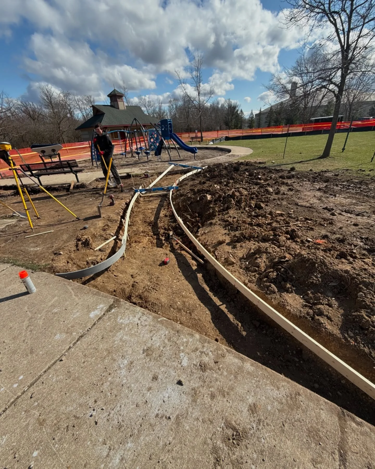 concrete-pouring-park-walkway-prep-1.jpg