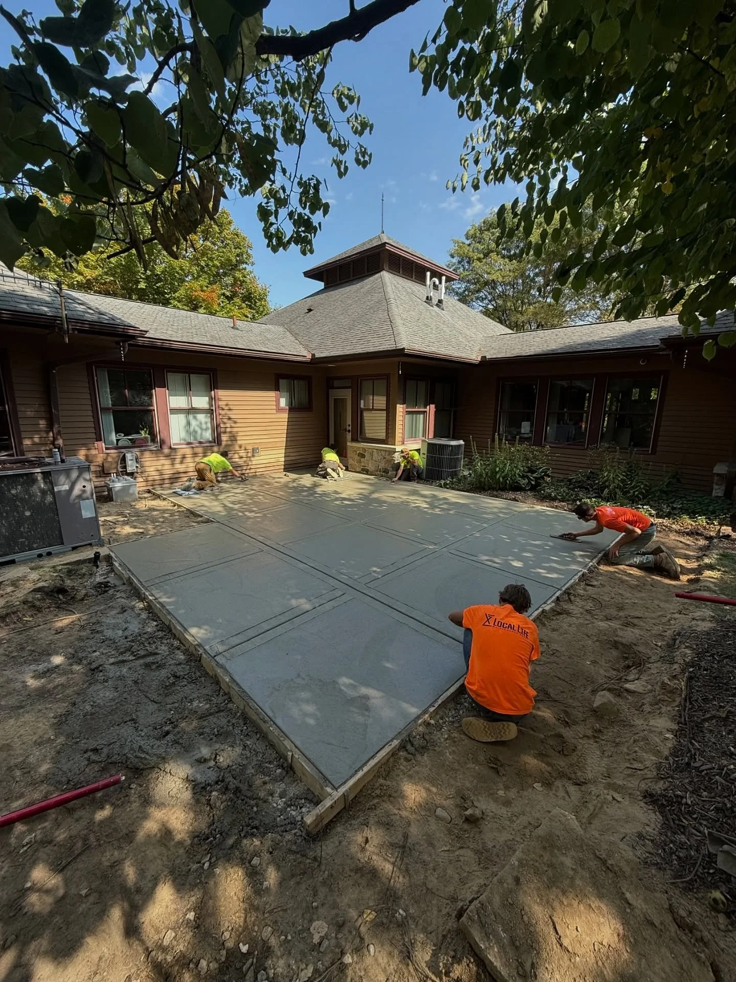 concrete-pouring-patio.jpg