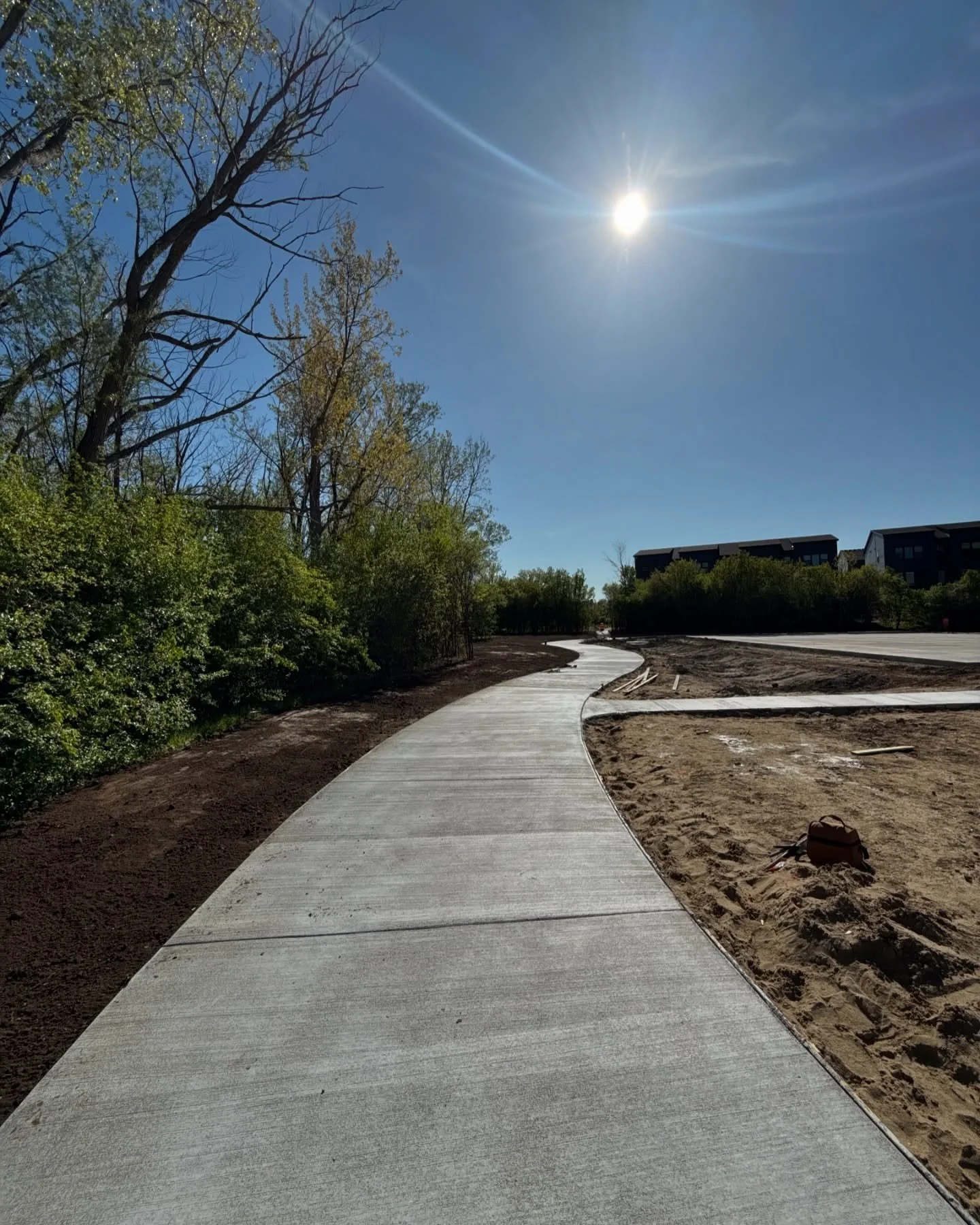 concrete-pouring-park-walkways.jpg