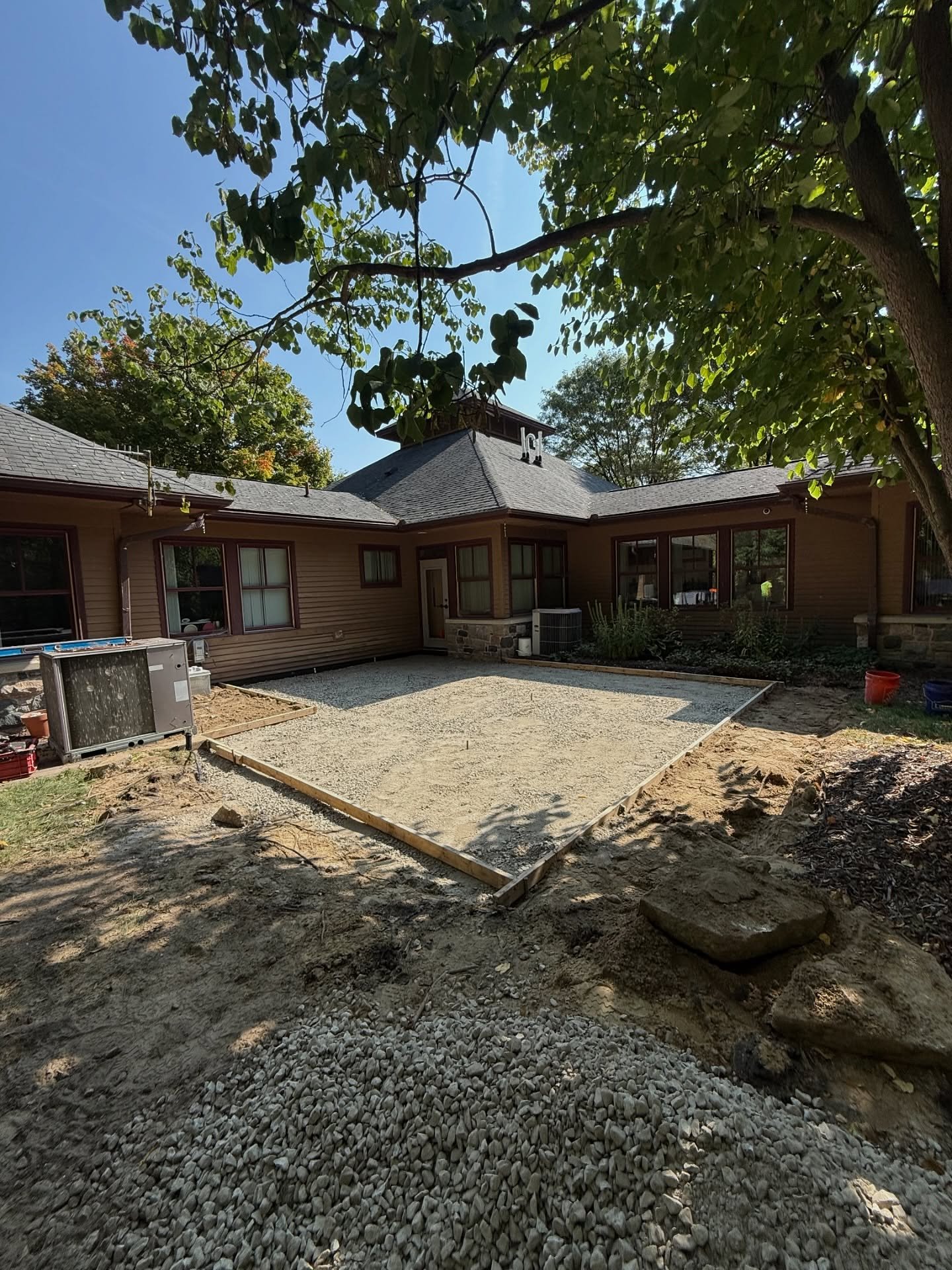concrete-pouring-patio2.jpg