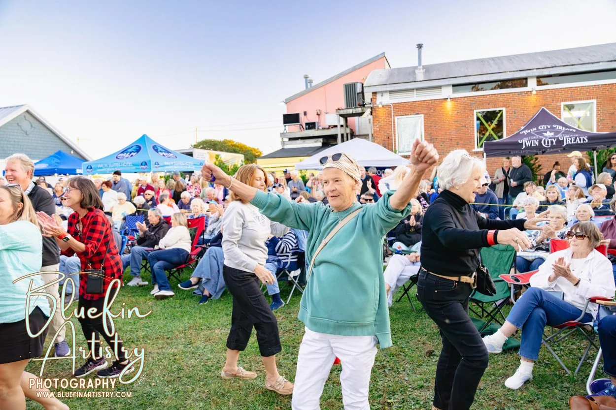 176 DMC Inc Bluefin Artistry Oct DSC09262.jpg