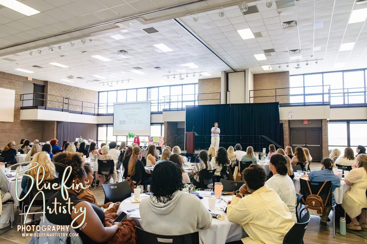 22 CCWB Bluefin Artistry DSC02027.jpg