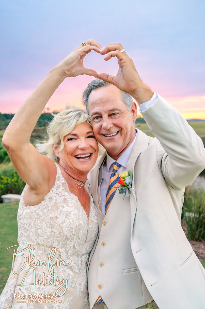 Wedding photography at Morehead County Club in Morehead City, North Carolina. Bluefin Artistry Wedding Photographer in Eastern North Carolina.