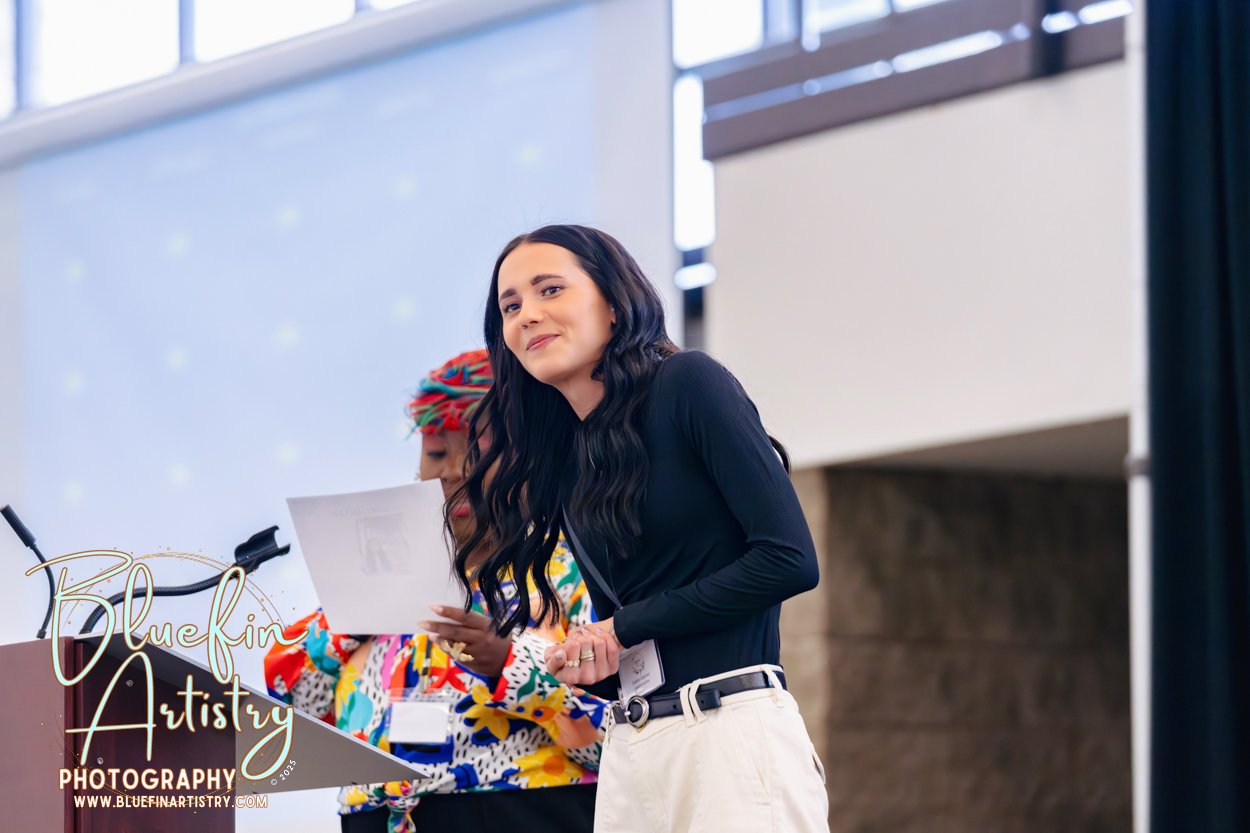 246 CCWB Bluefin Artistry DSC03534.jpg