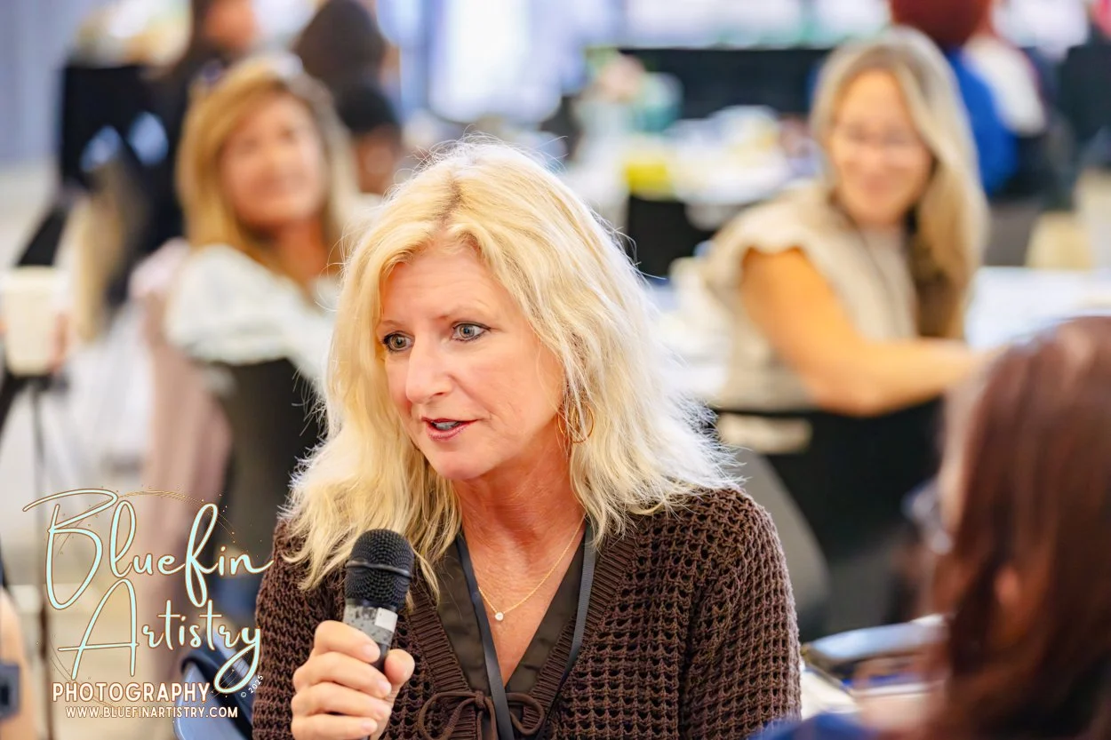 102 CCWB Bluefin Artistry DSC03125.jpg