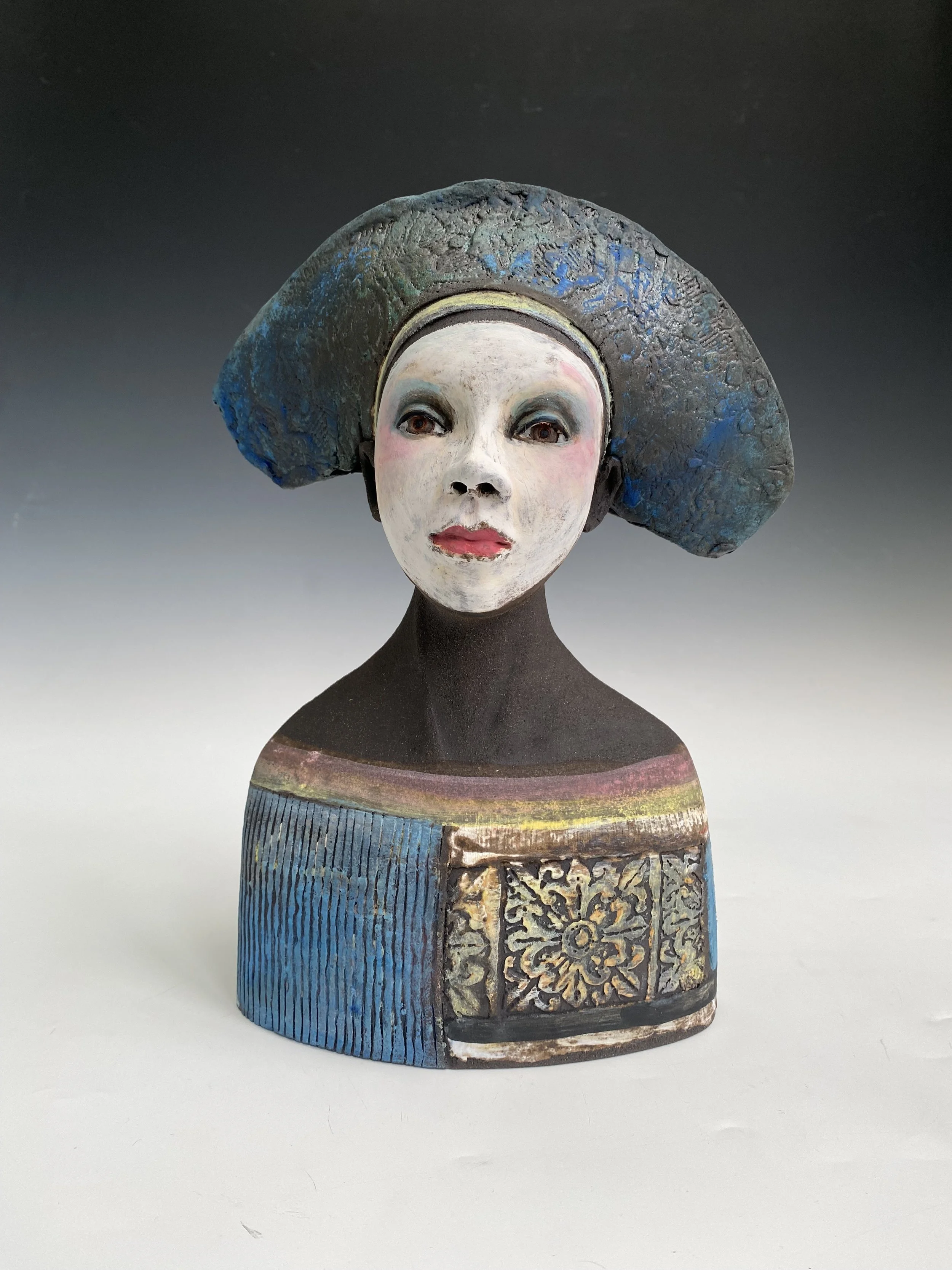 Blue hat / black clay - Height 28cm - Sold
