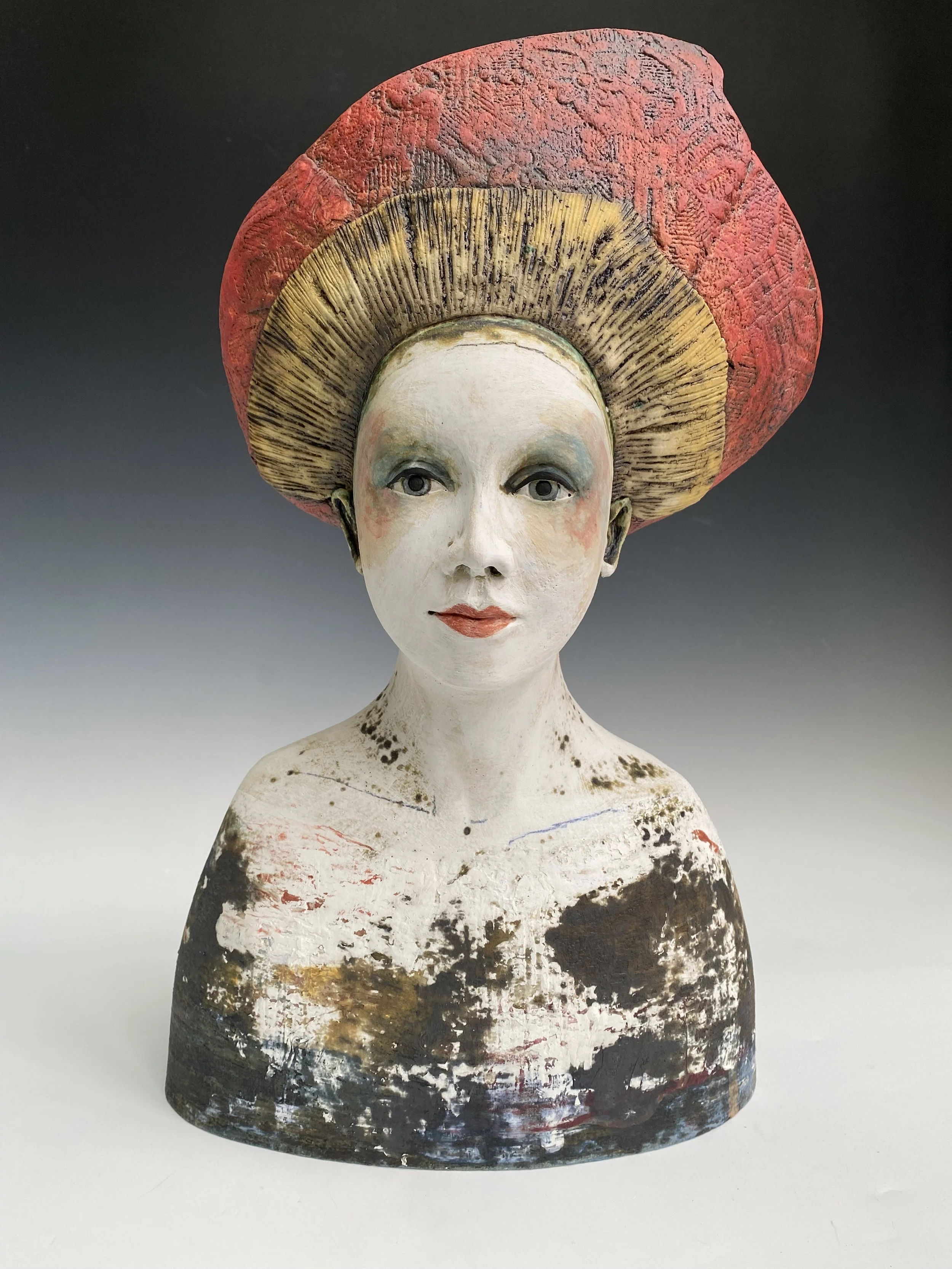 Red hat/ dark shoulders - Height 43cm