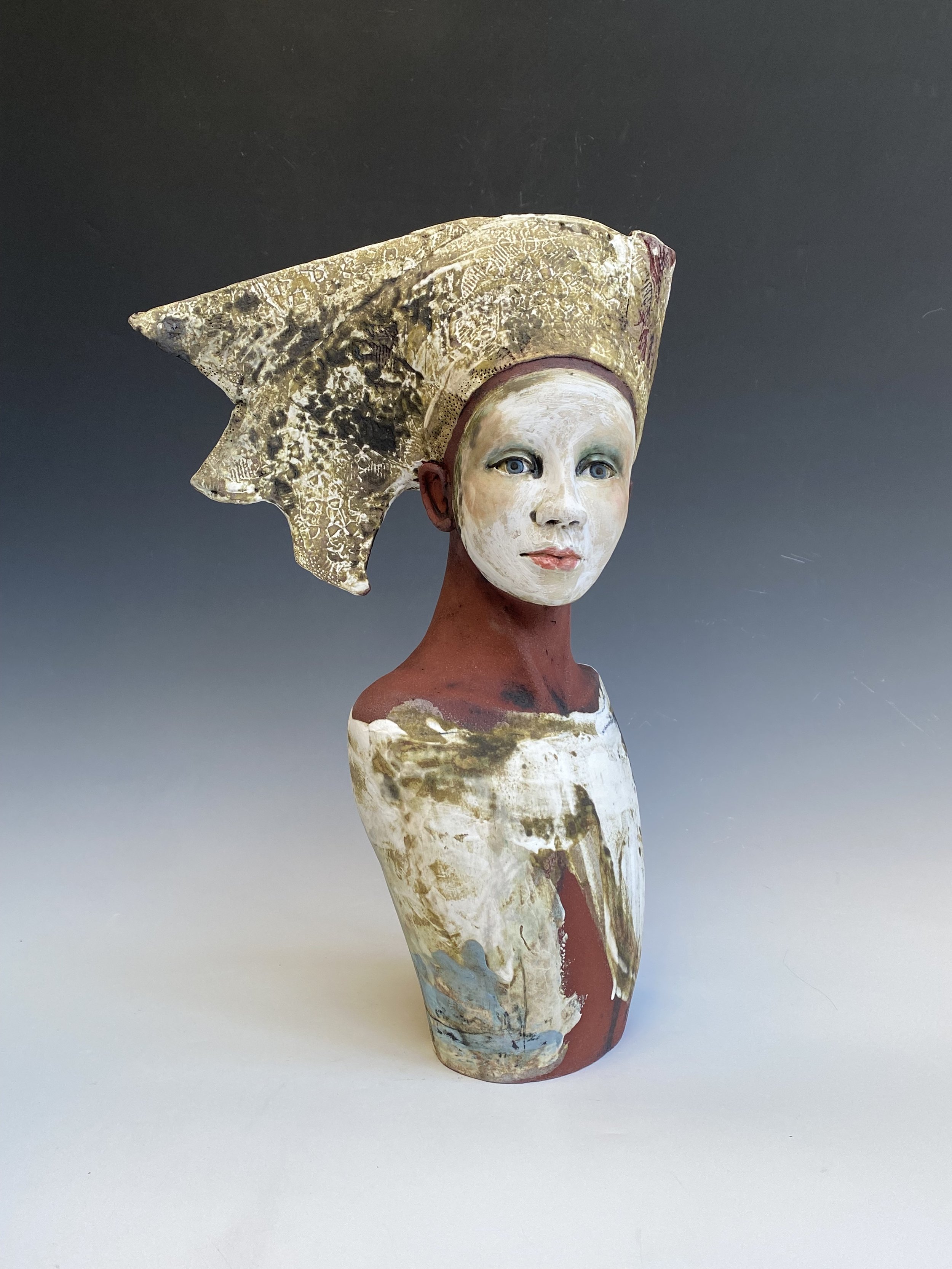  Flag hat torso 1: half of pair - Height 43cm