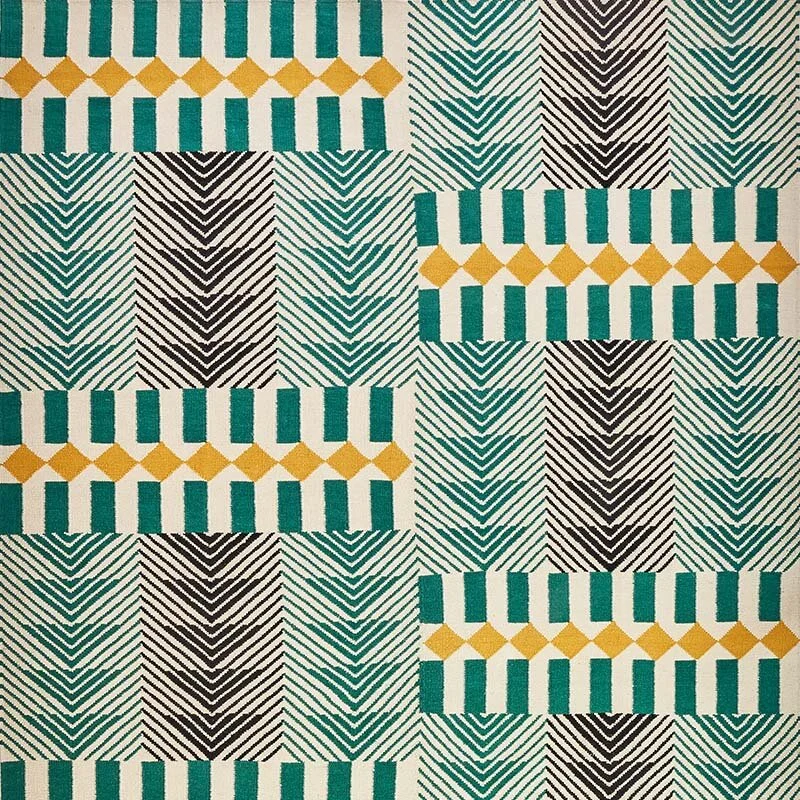 ZETA RUG APPLE SQUARE.jpg